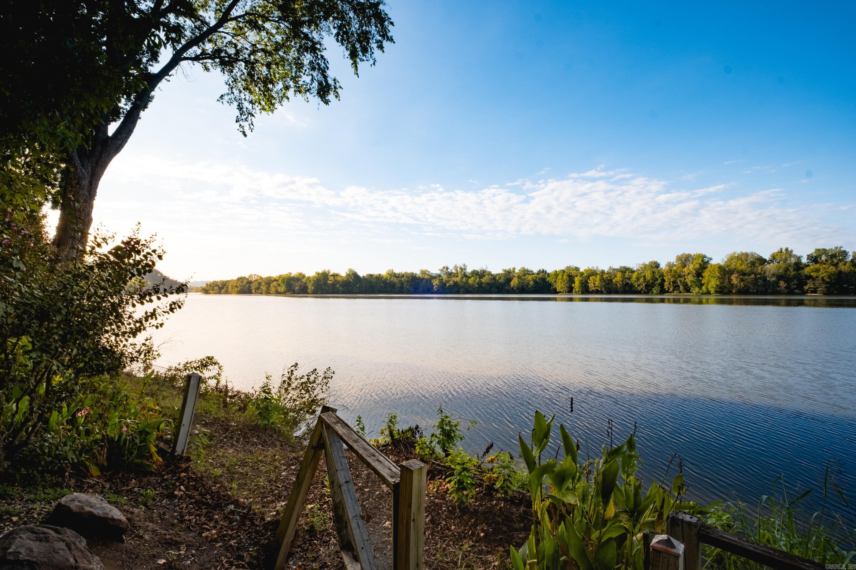 32 Riverwood Cove  Maumelle, AR