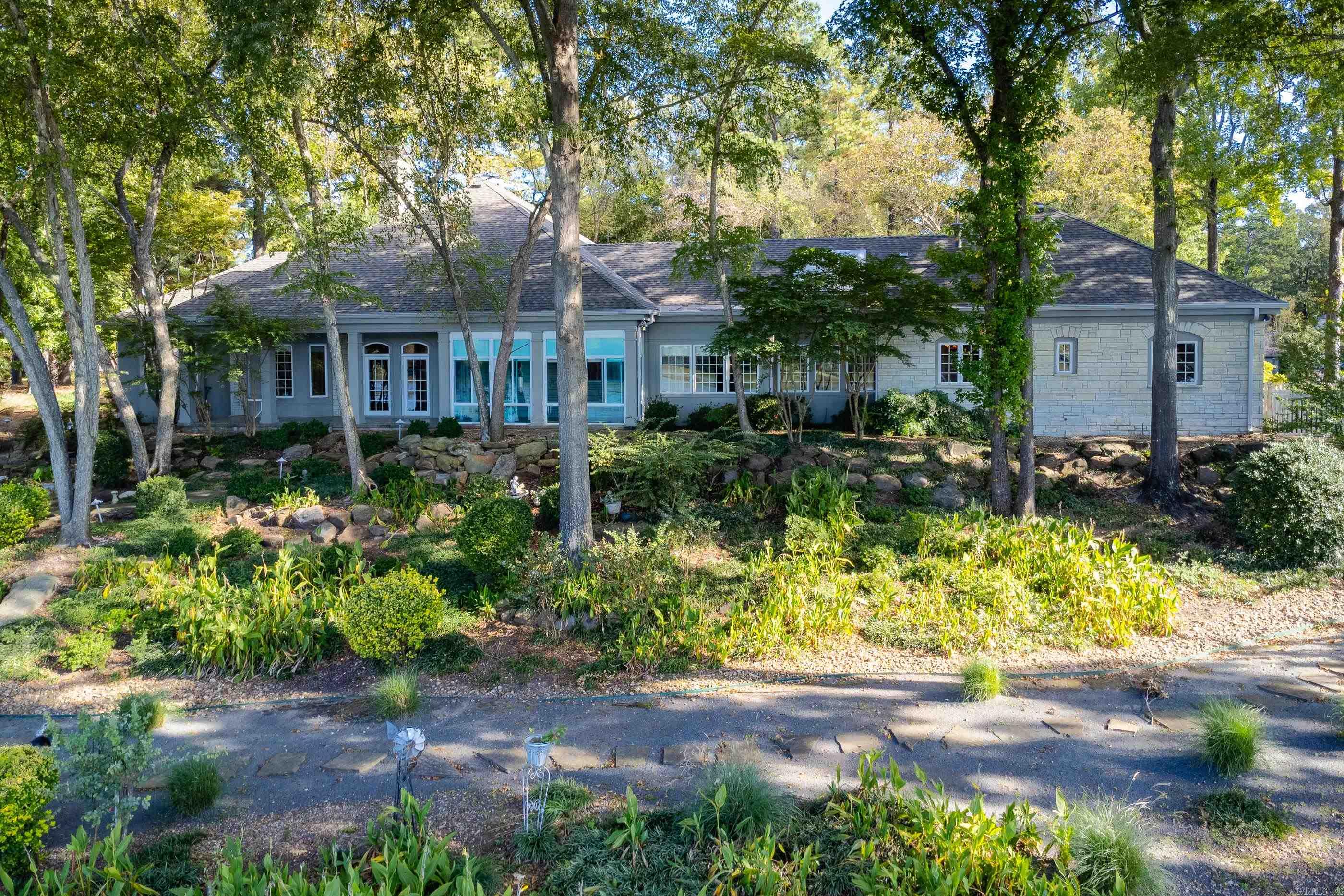 32 Riverwood Cove  Maumelle, AR