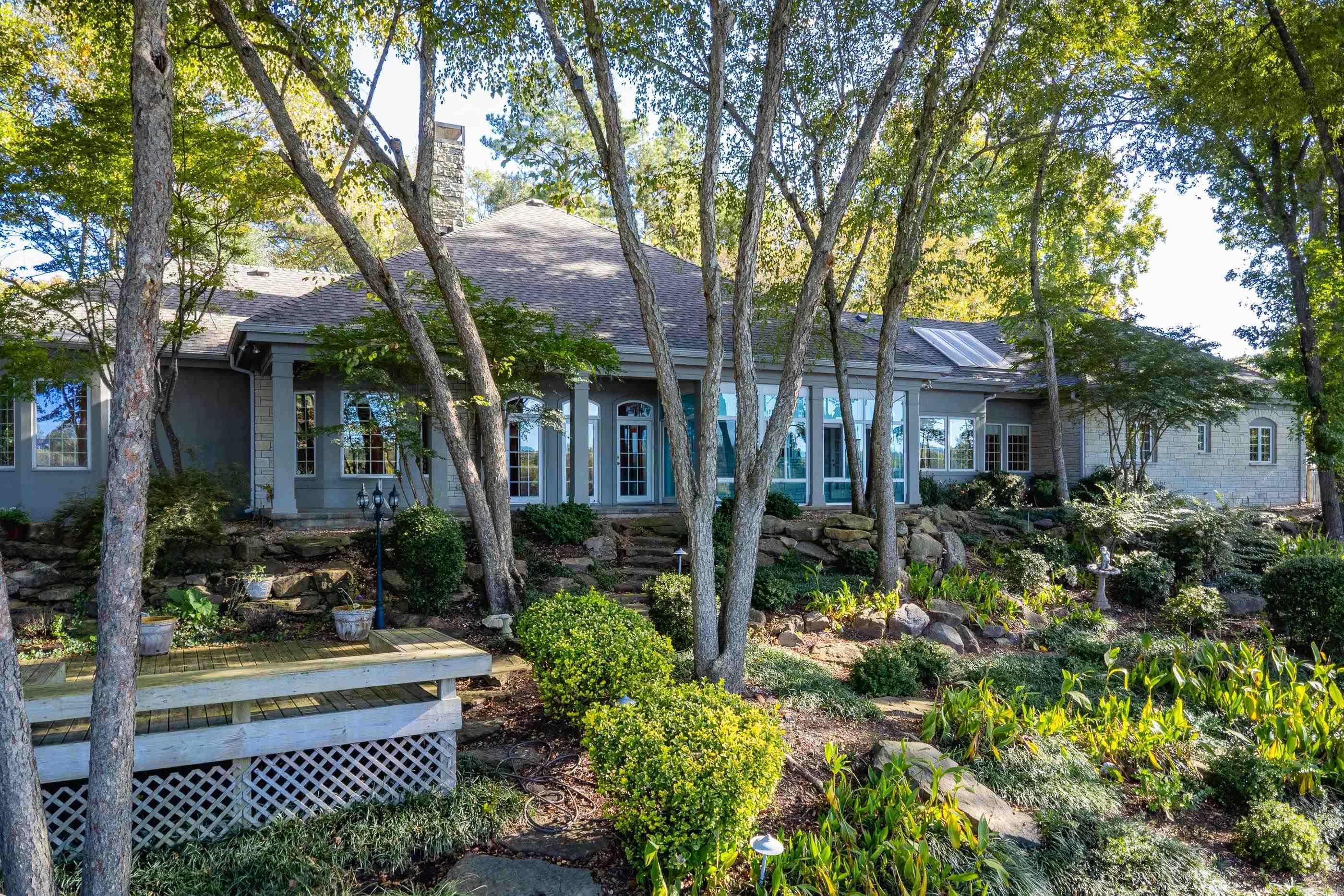 32 Riverwood Cove  Maumelle, AR