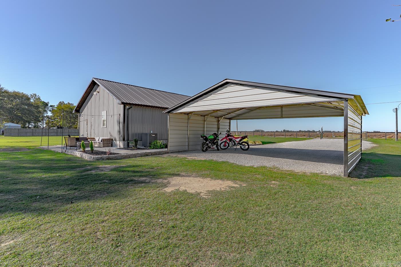 3948 N County Road 17  Leachville, AR