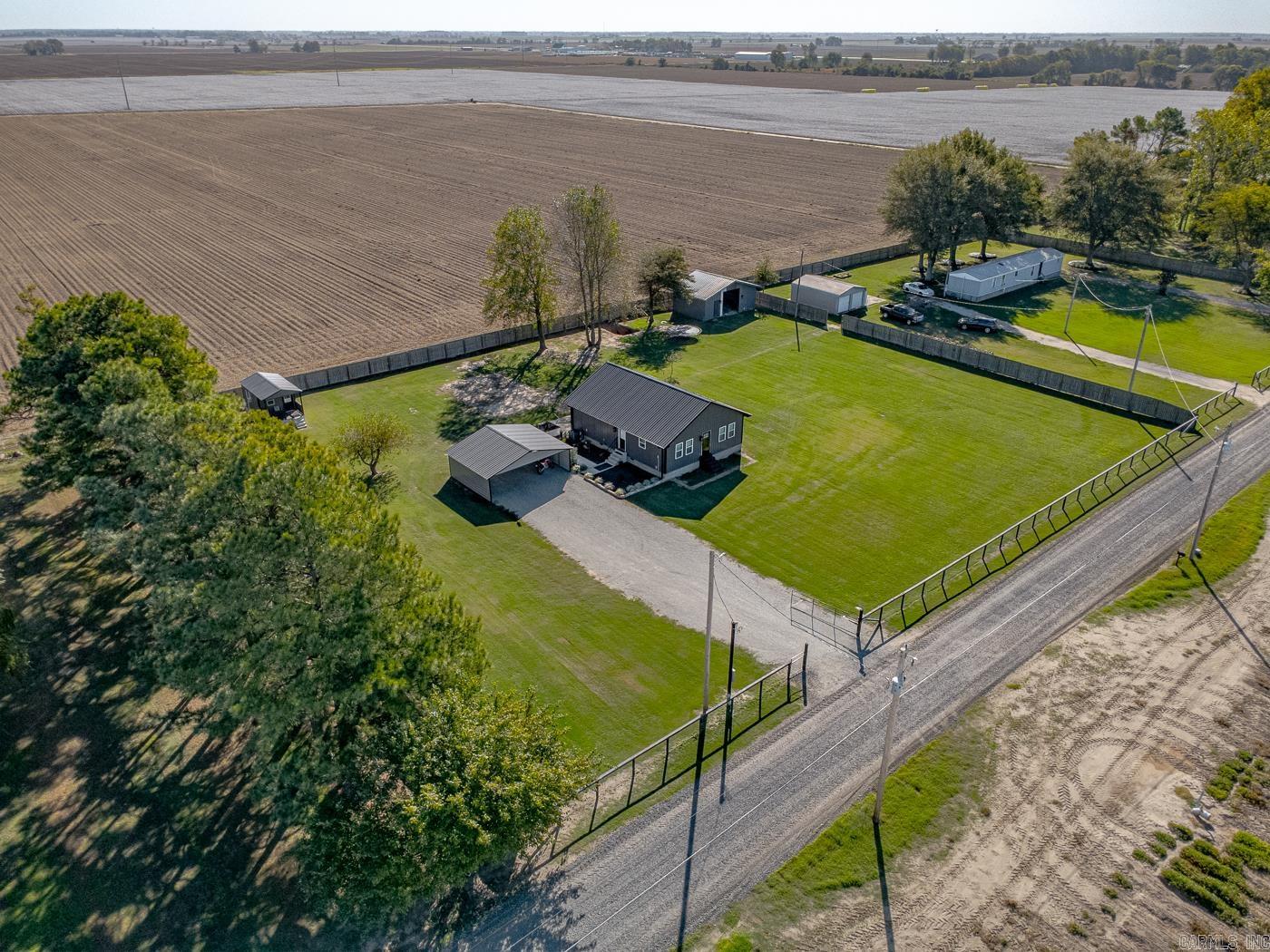 3948 N County Road 17  Leachville, AR