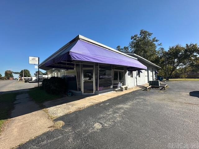 501 SW Front Street  Lonoke, AR