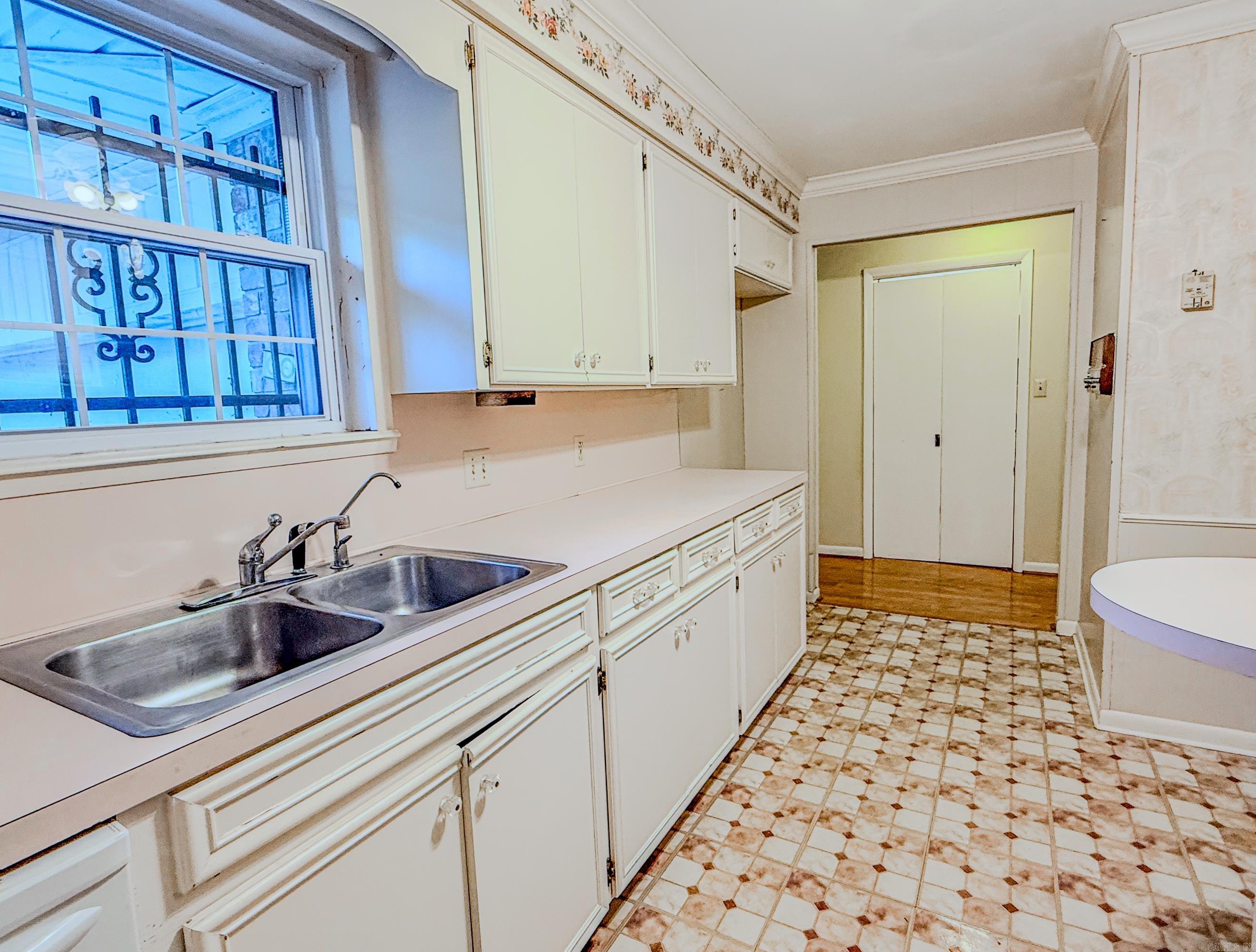 1309 Crest  Benton, AR