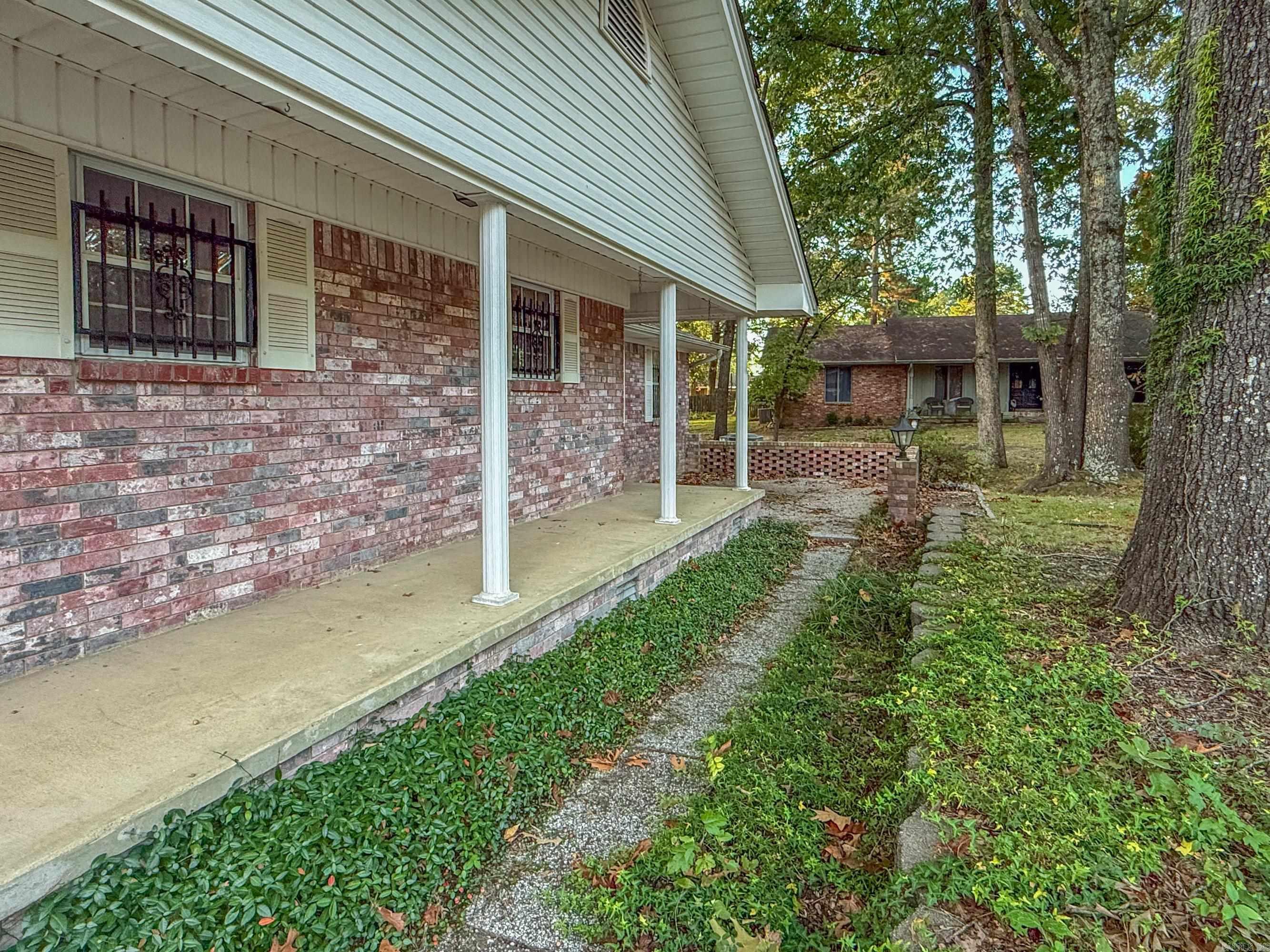 1309 Crest  Benton, AR