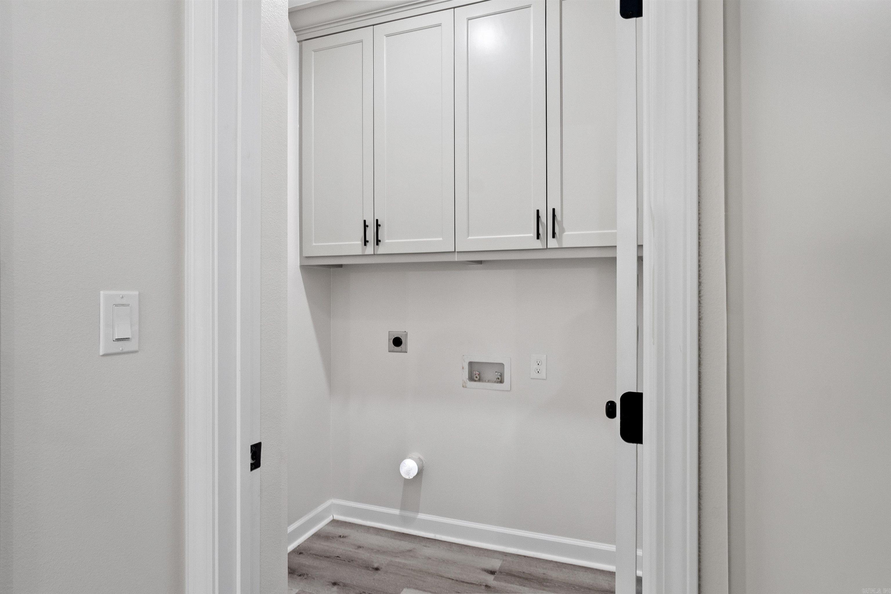 506 Madaleine  Austin, AR