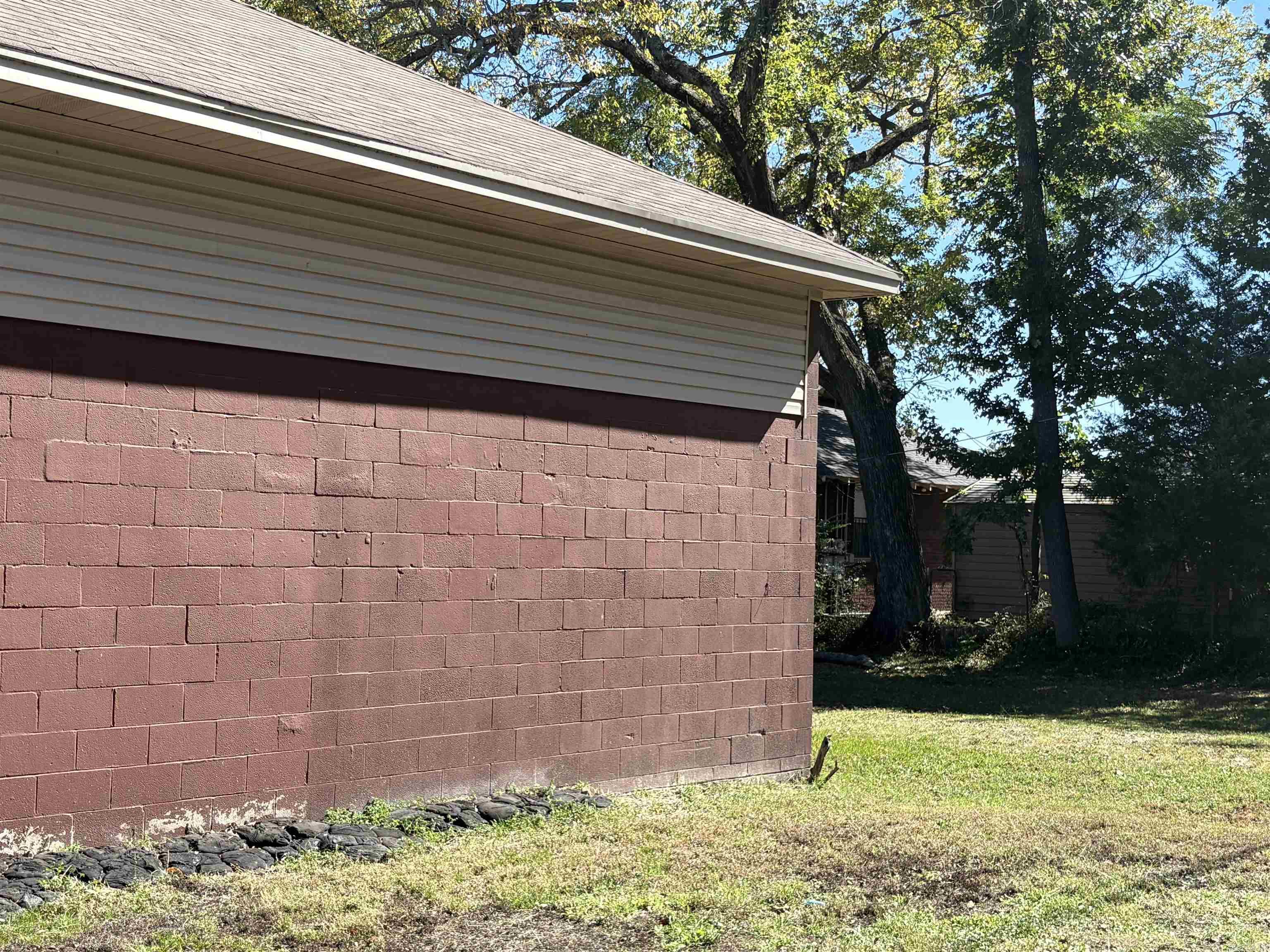 1715 MAIN  North Little Rock, AR