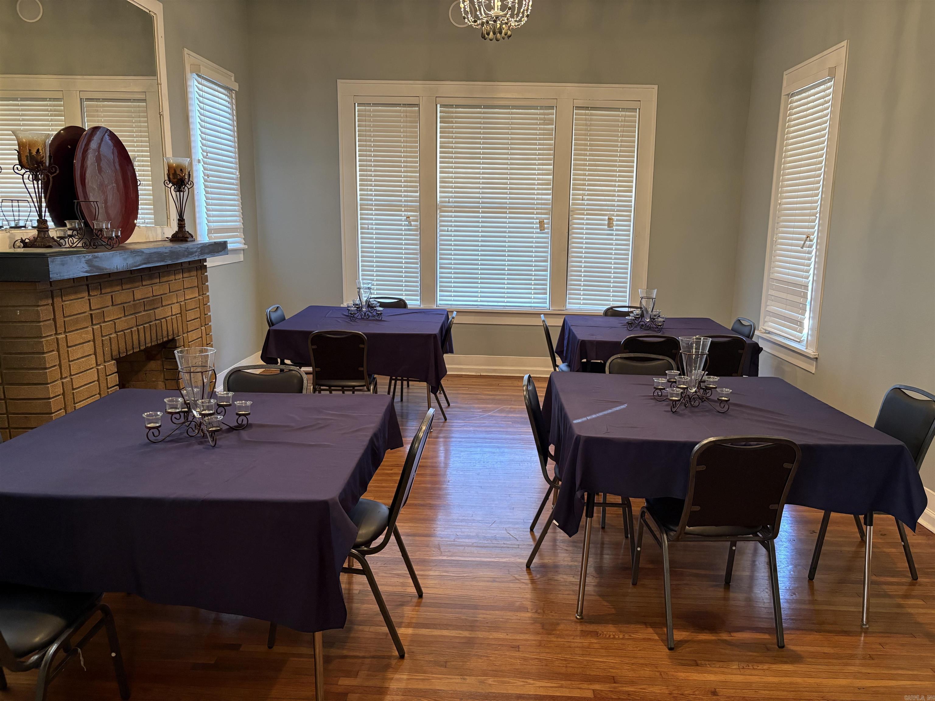 1715 MAIN  North Little Rock, AR