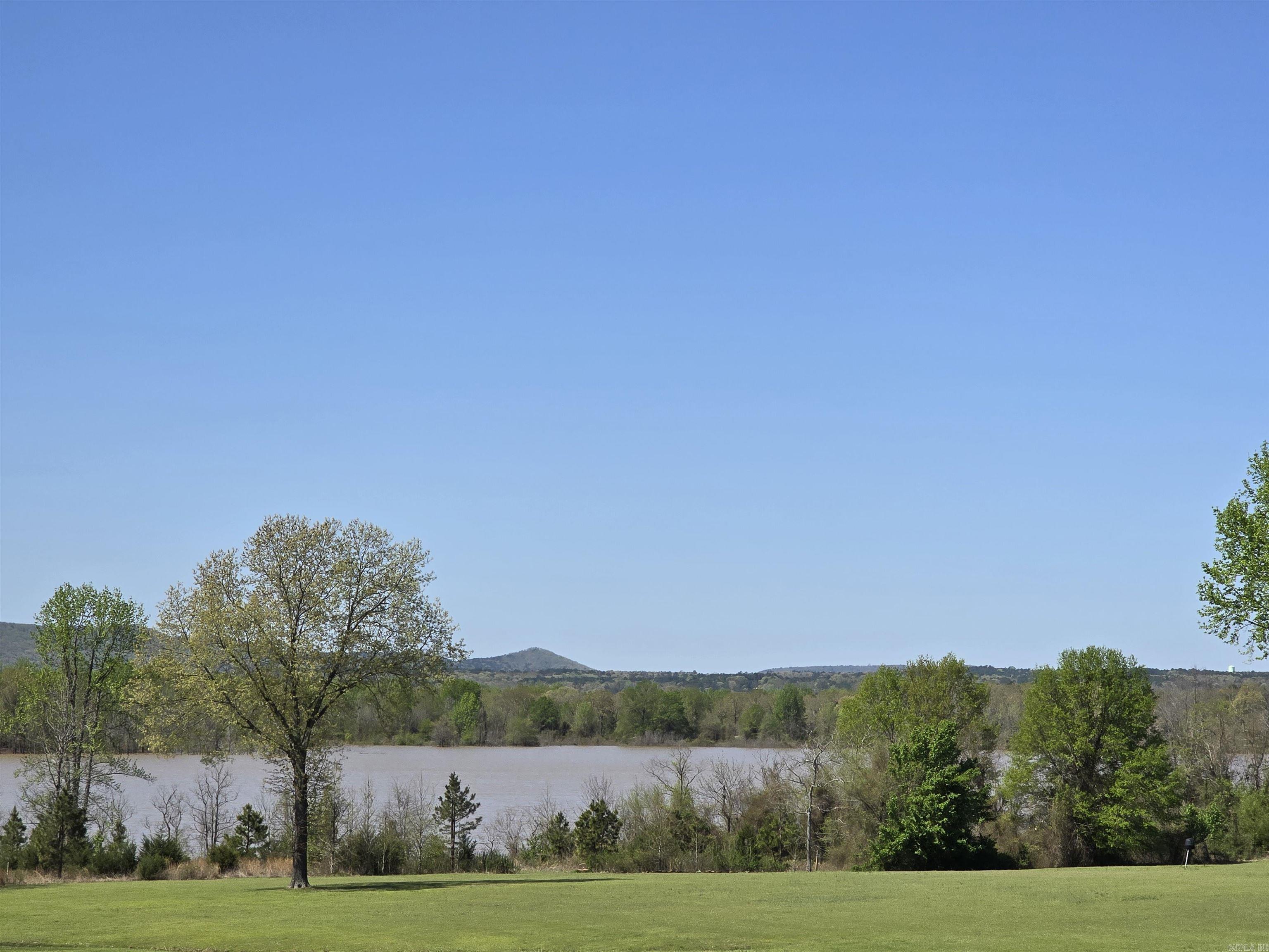 99 Emerald Lane  Greers Ferry, AR