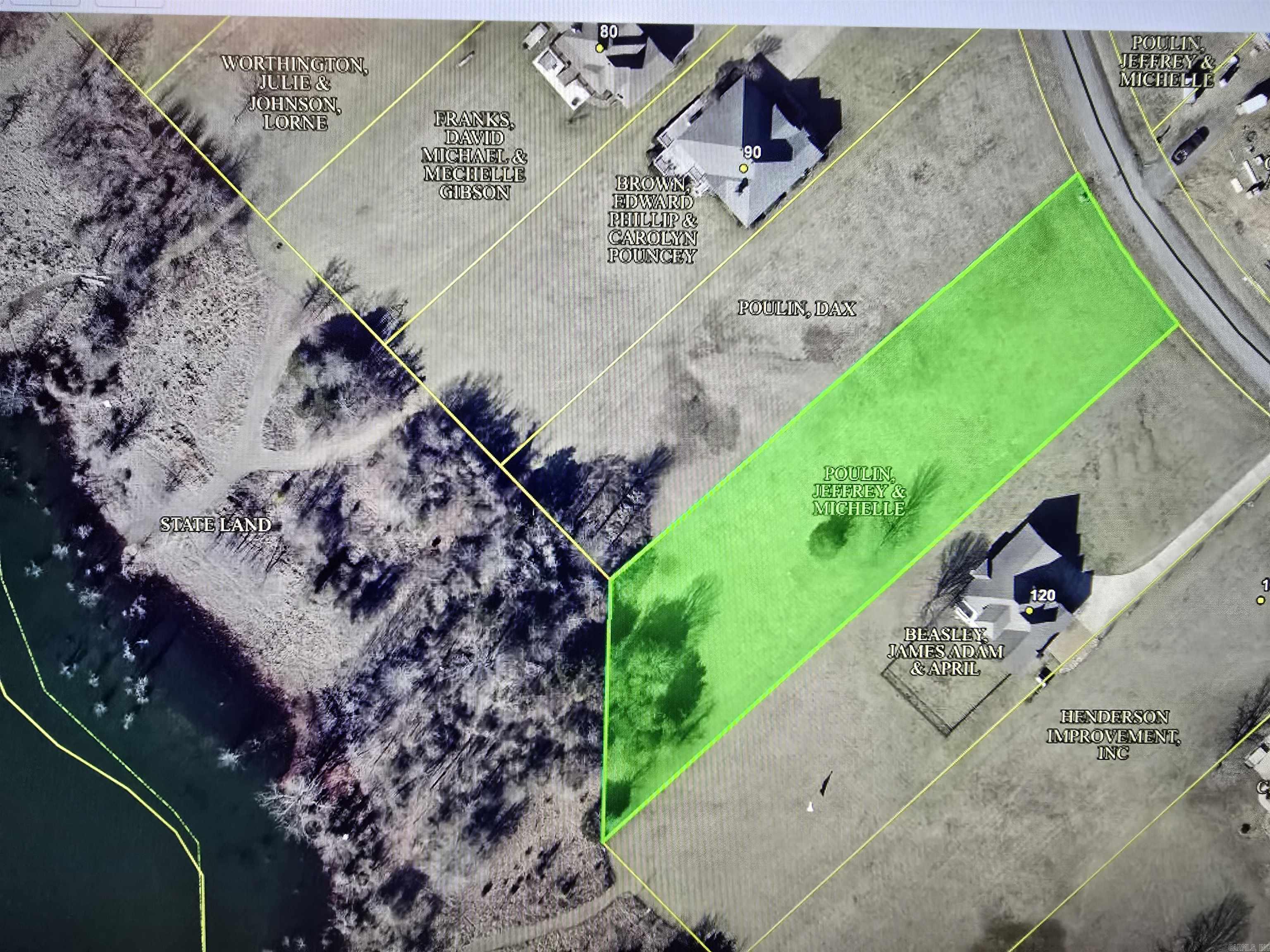 110 Emerald Lane  Greers Ferry, AR