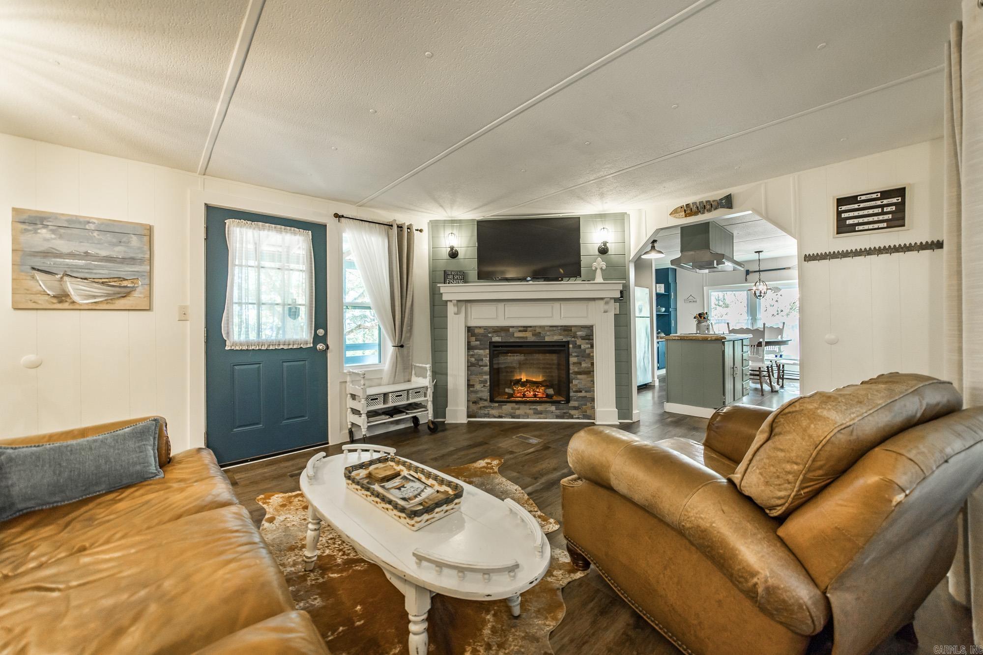 373 Rachael Dr. Shirley, AR 72153