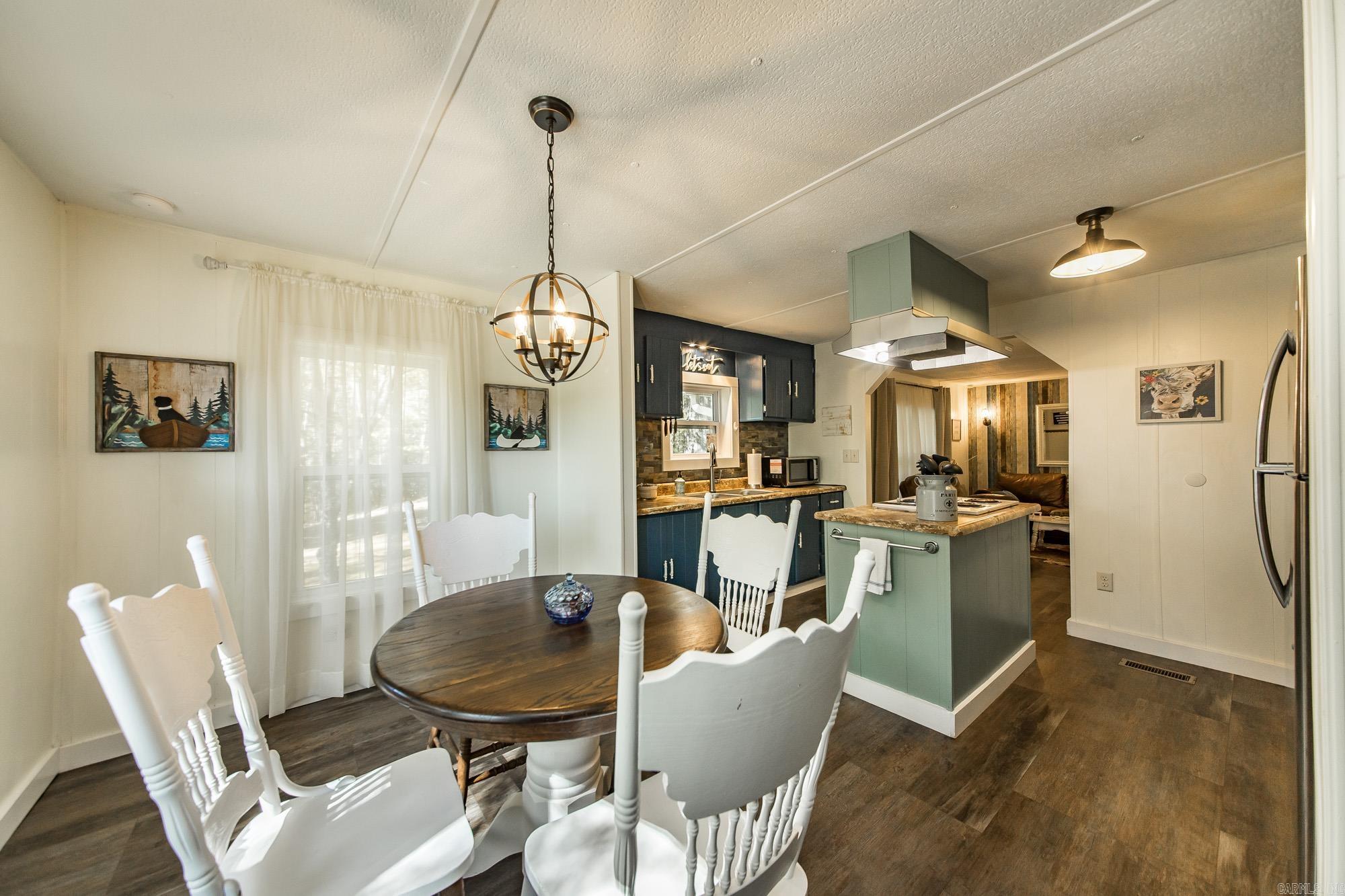 373 Rachael Dr. Shirley, AR 72153