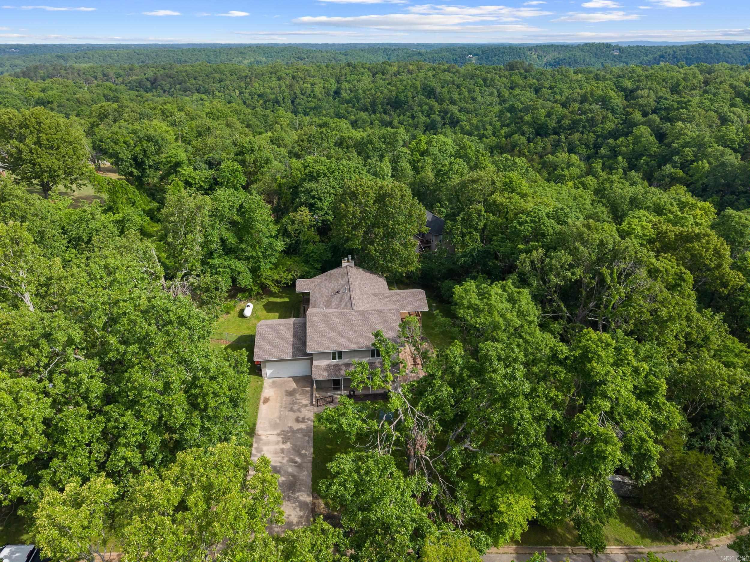 15364 Twin Pines Road  Lowell, AR