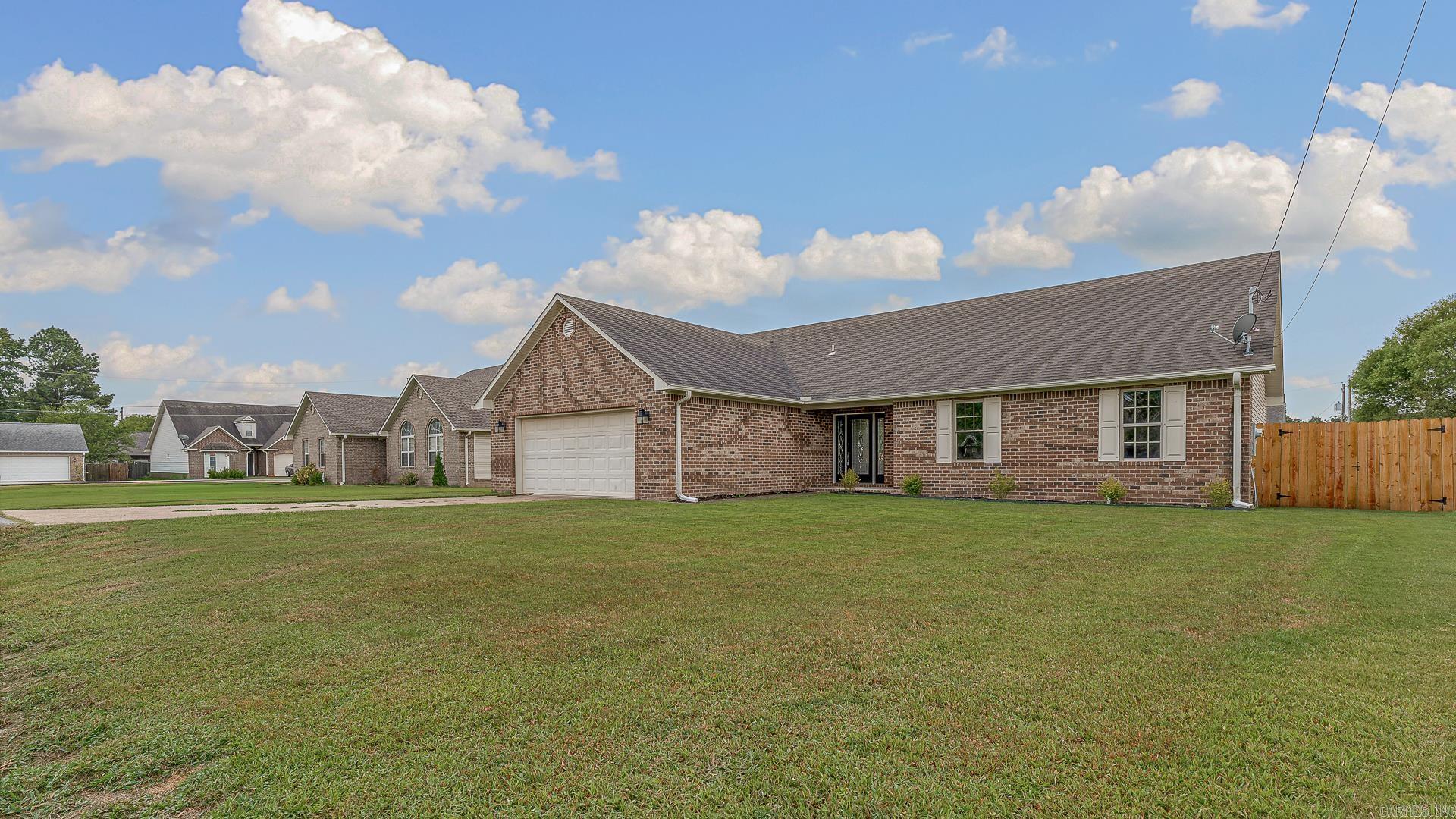 105 Meadow  Bono, AR