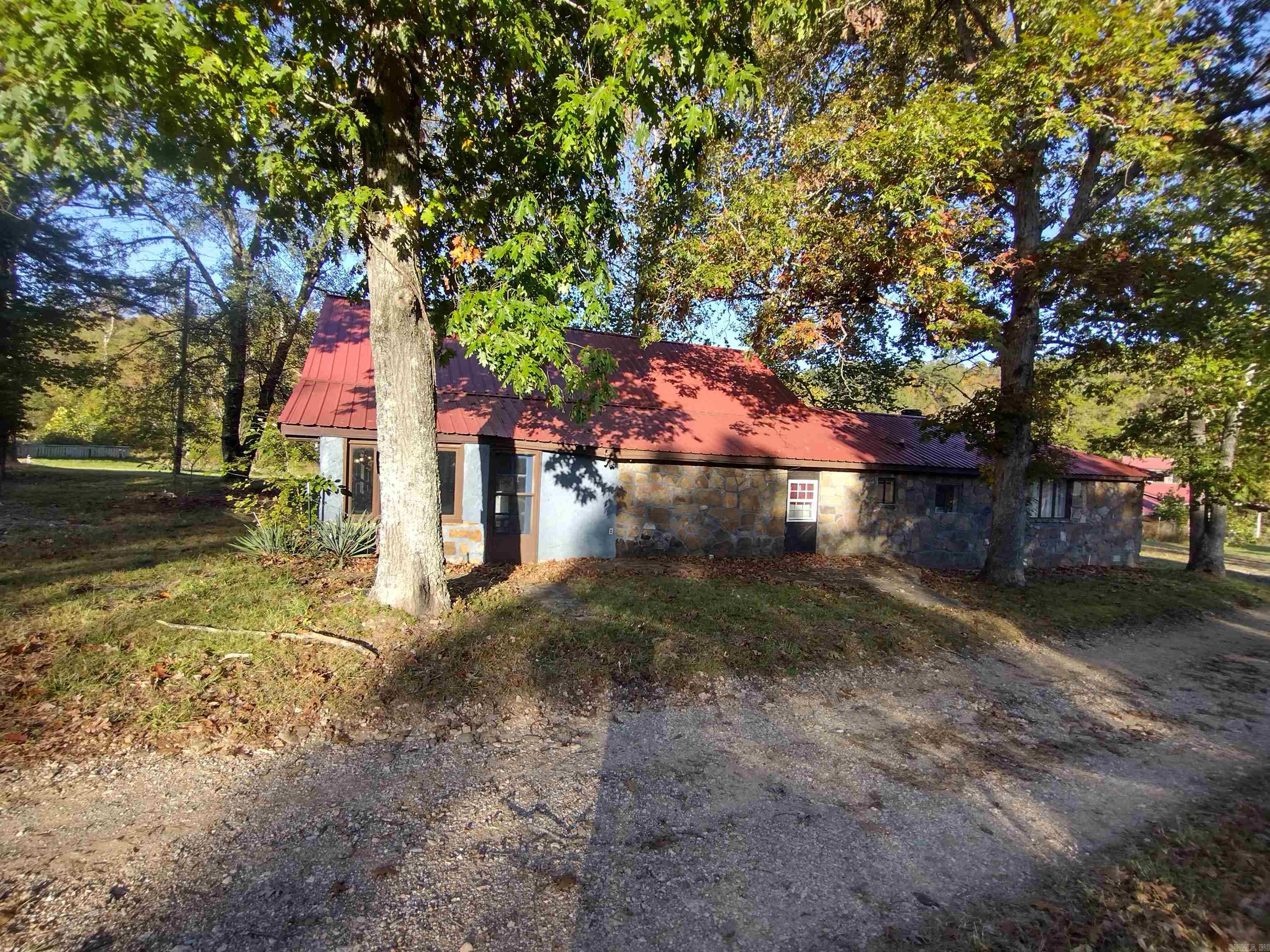 1000 Arvid Maeland Blvd  Mountain View, AR