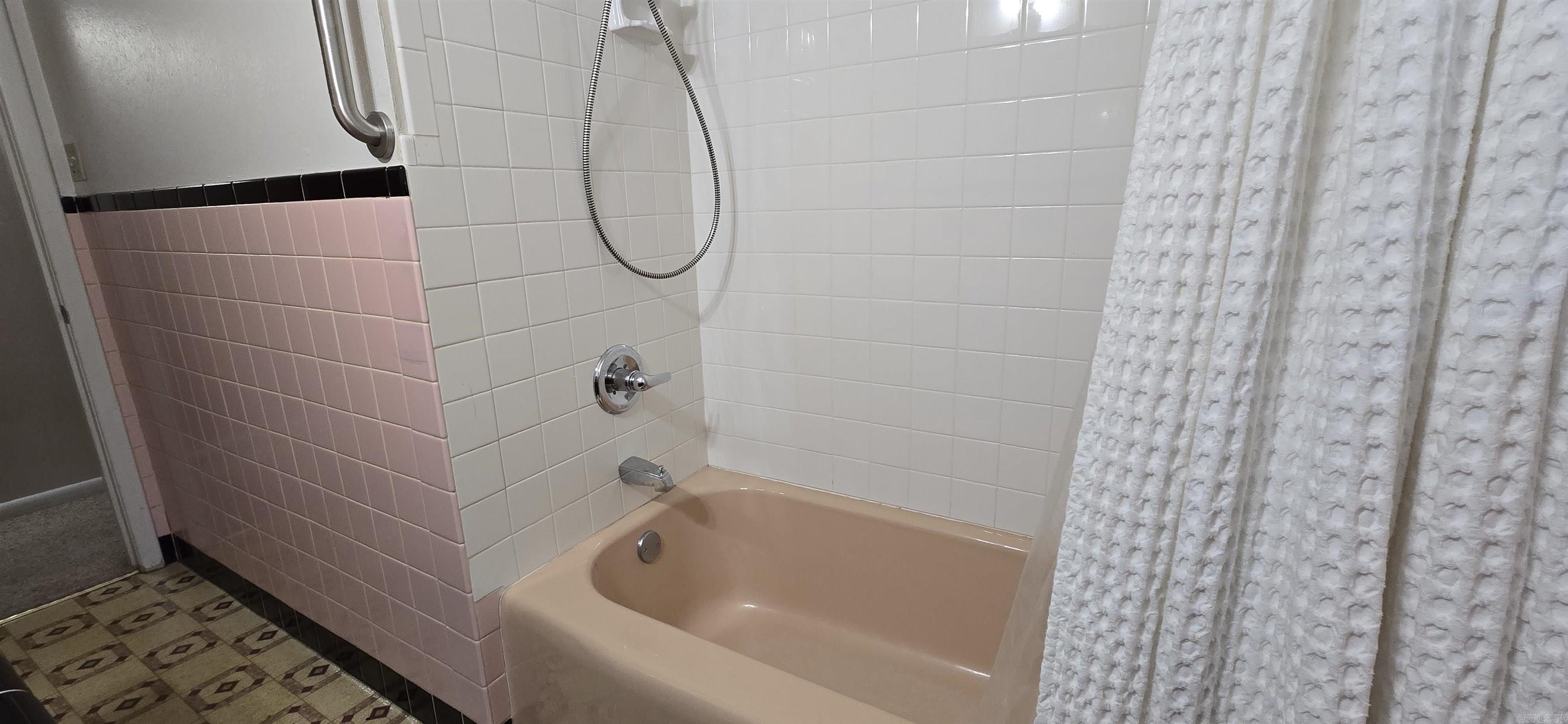 1110 WALLACE  Malvern, AR