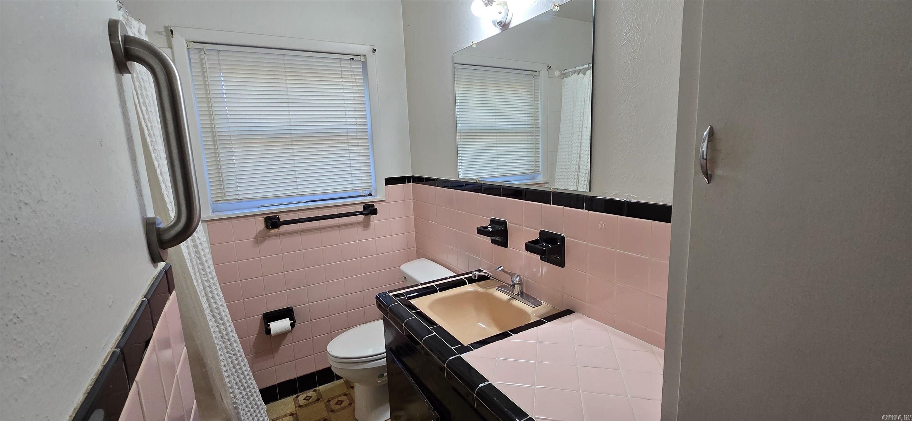 1110 WALLACE  Malvern, AR