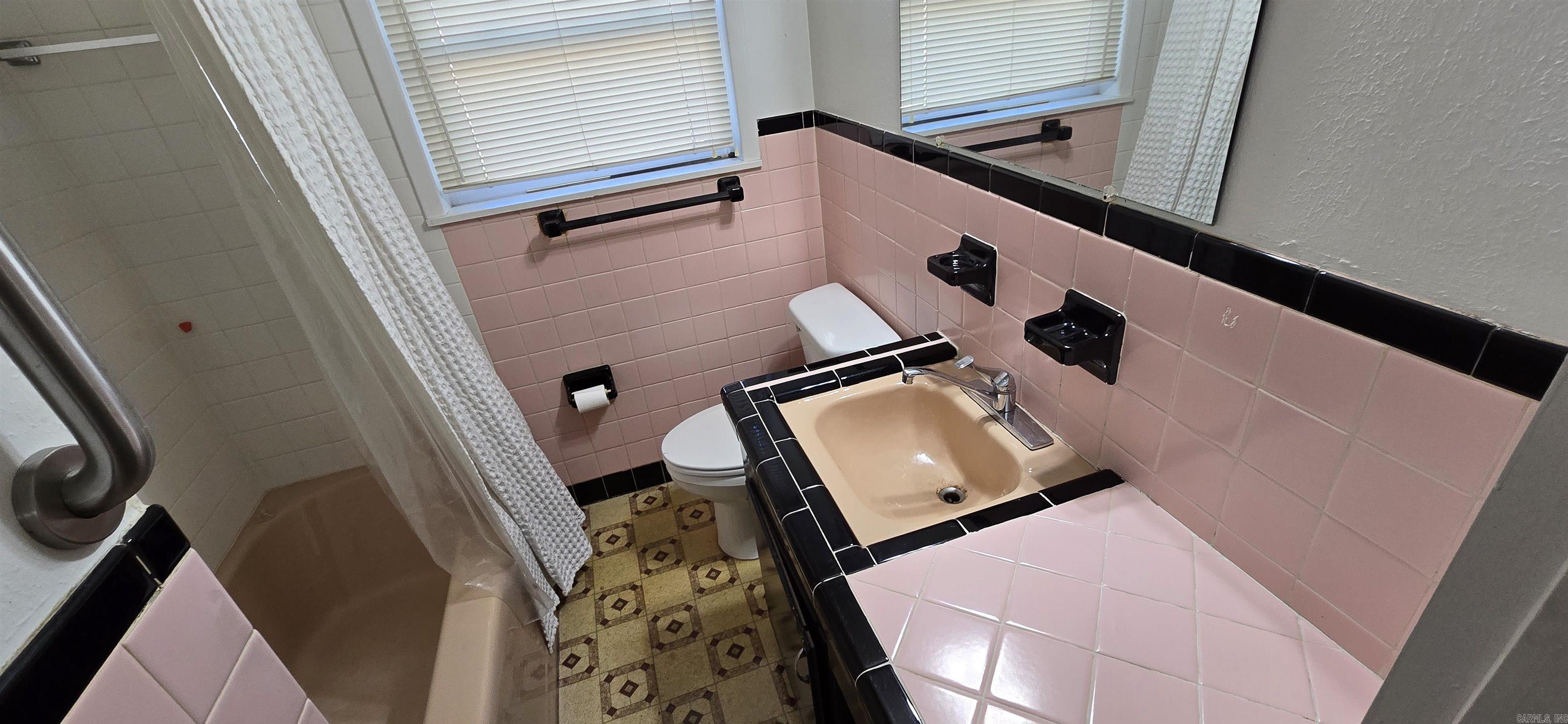 1110 WALLACE  Malvern, AR