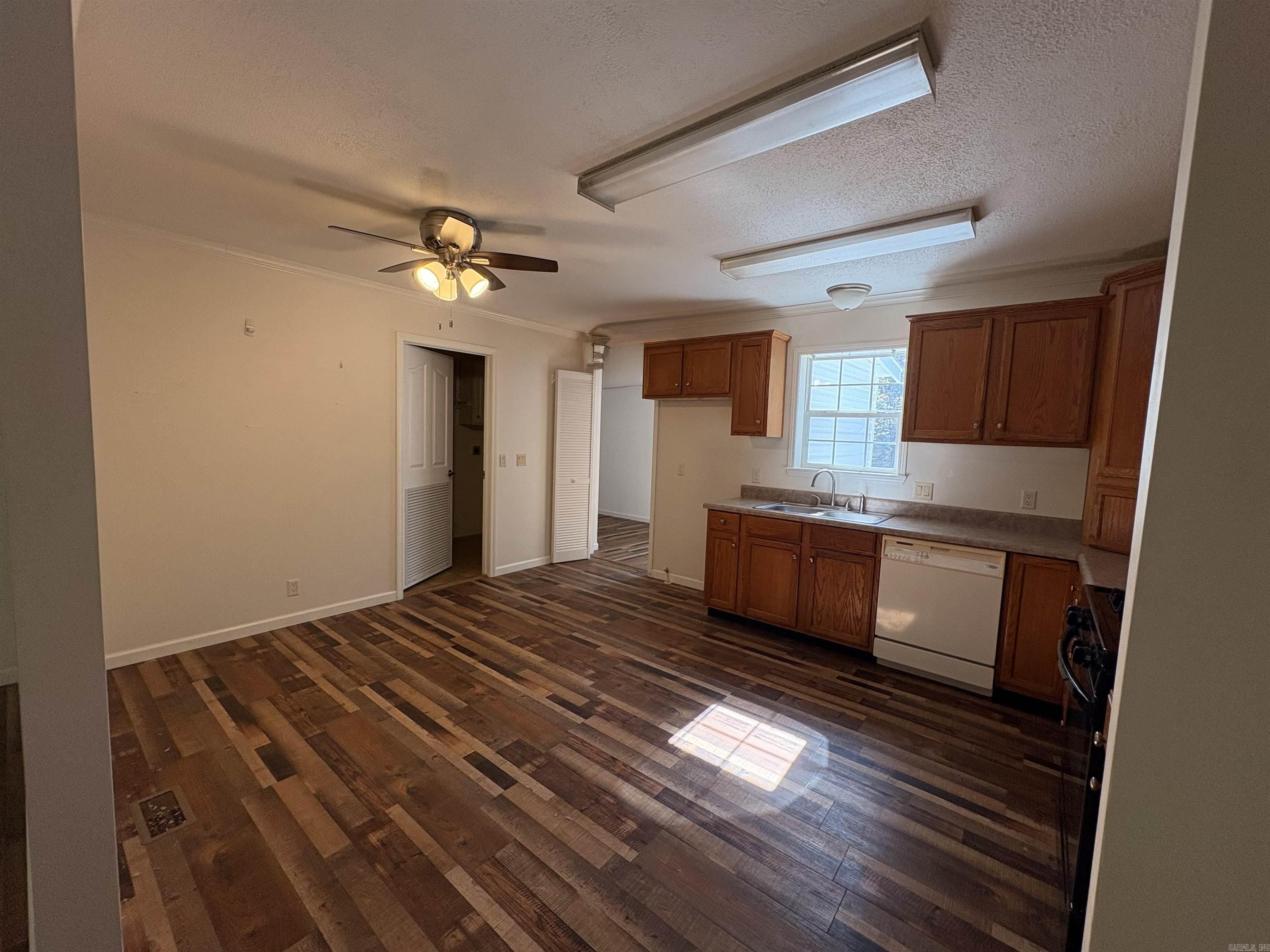 371 County Line  Rose Bud, AR