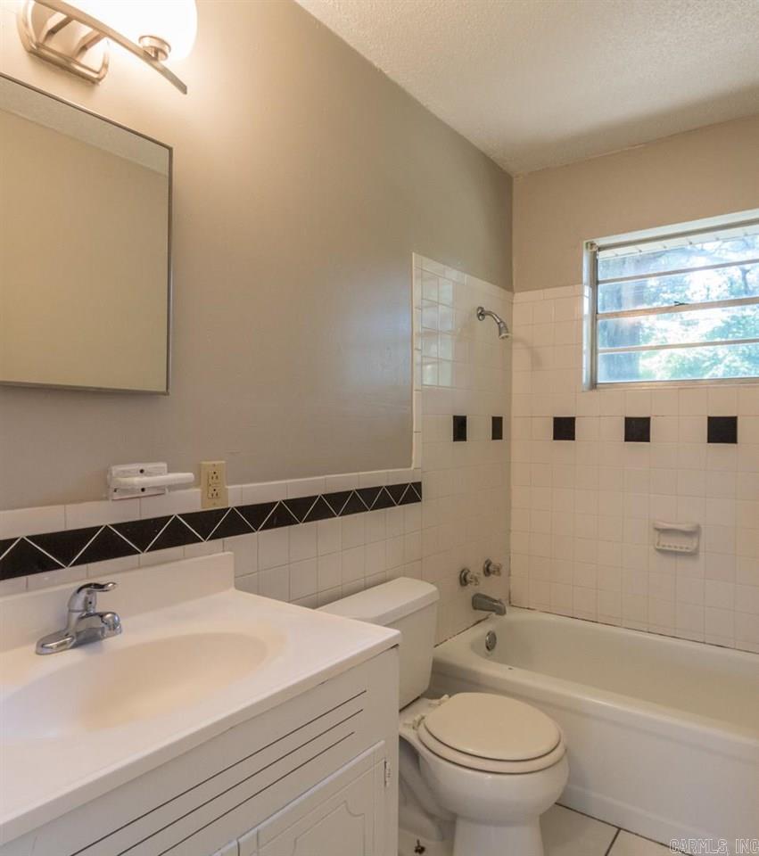 1401 Plummer  Jacksonville, AR