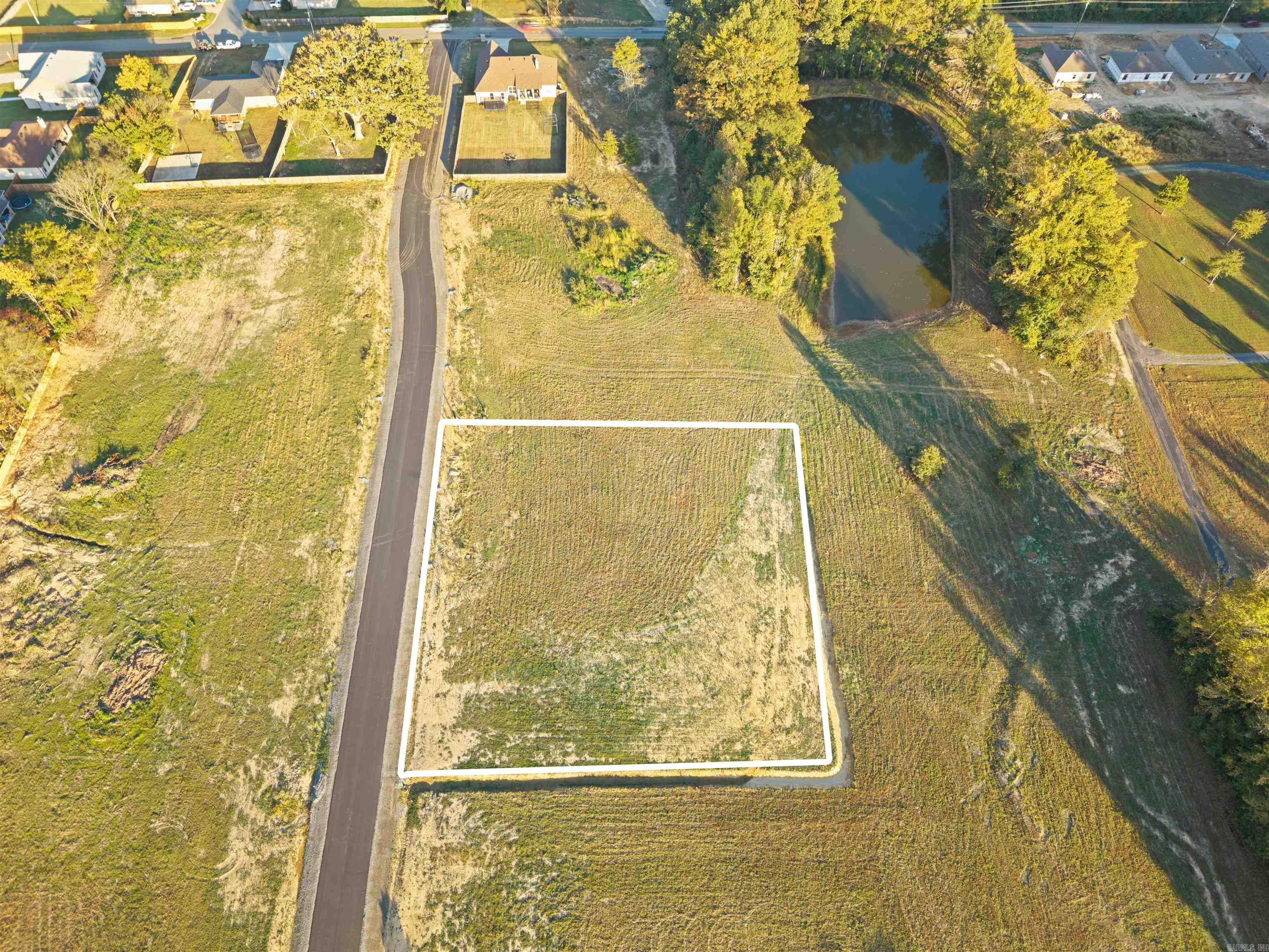 21 Crescent  Ward, AR