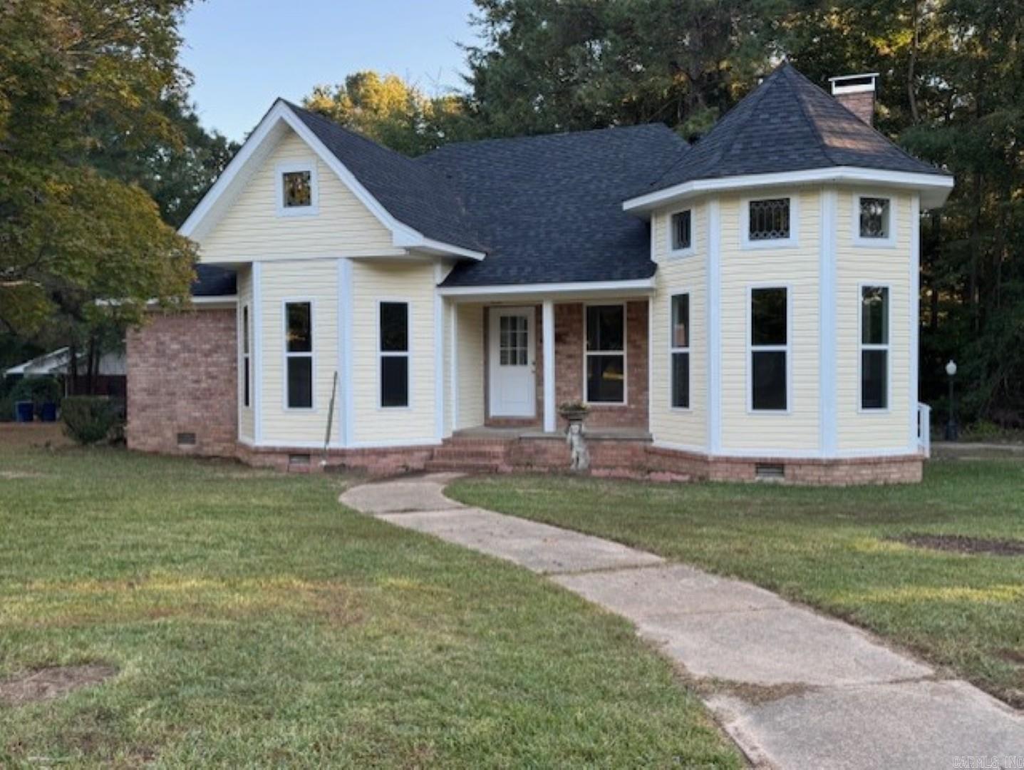 1179 Pinecrest Dr
