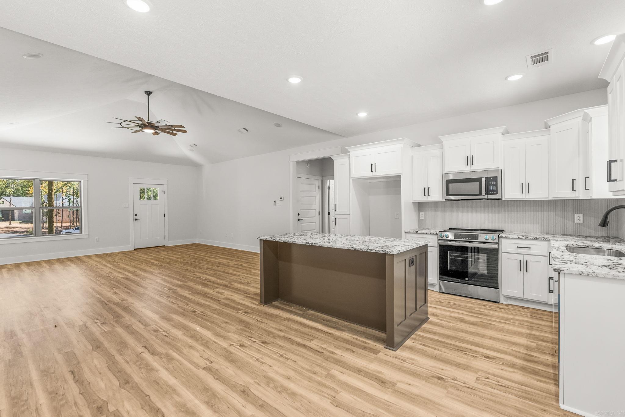 52 Sky Eagle Drive  Greenbrier, AR