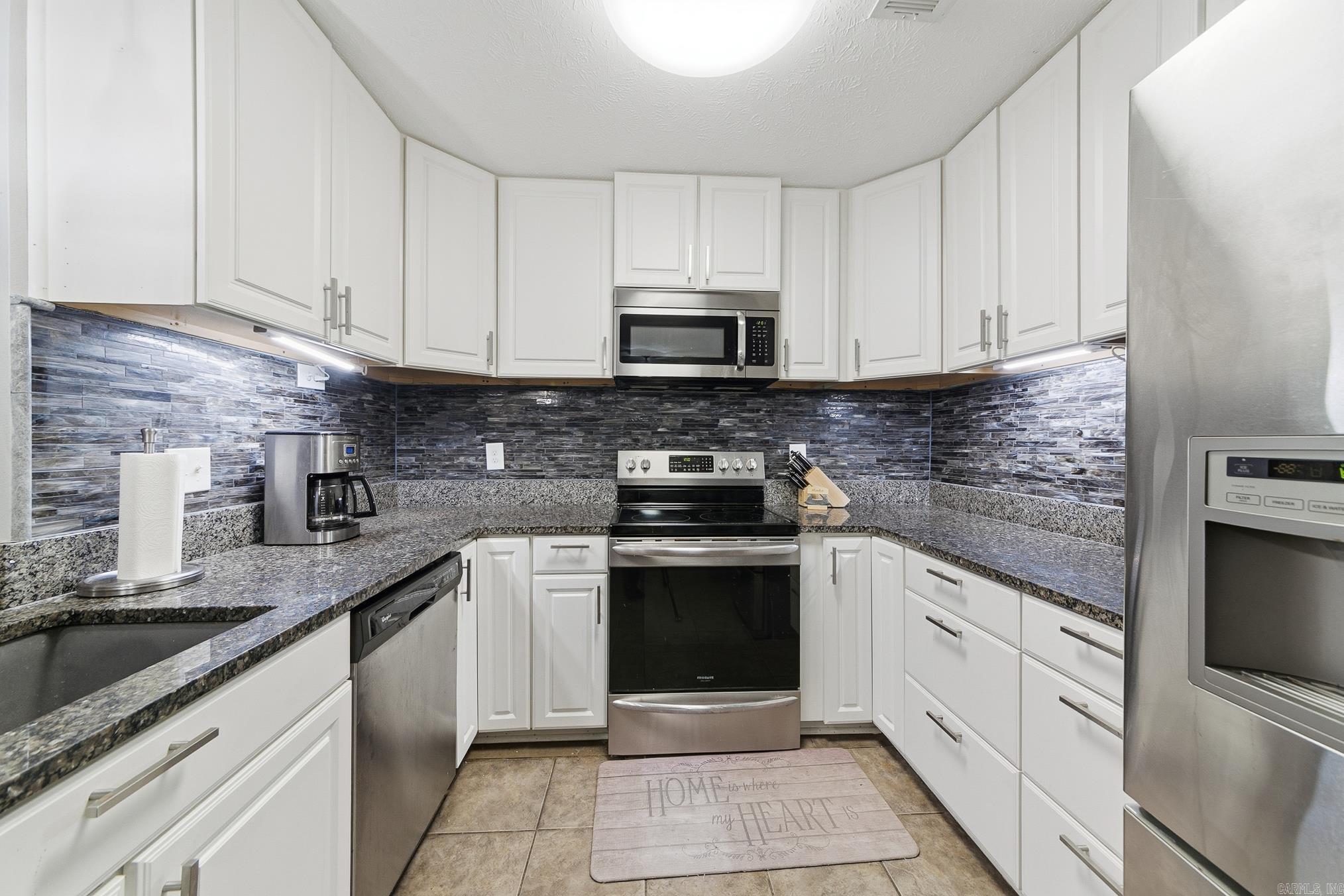 246 Plum  Austin, AR