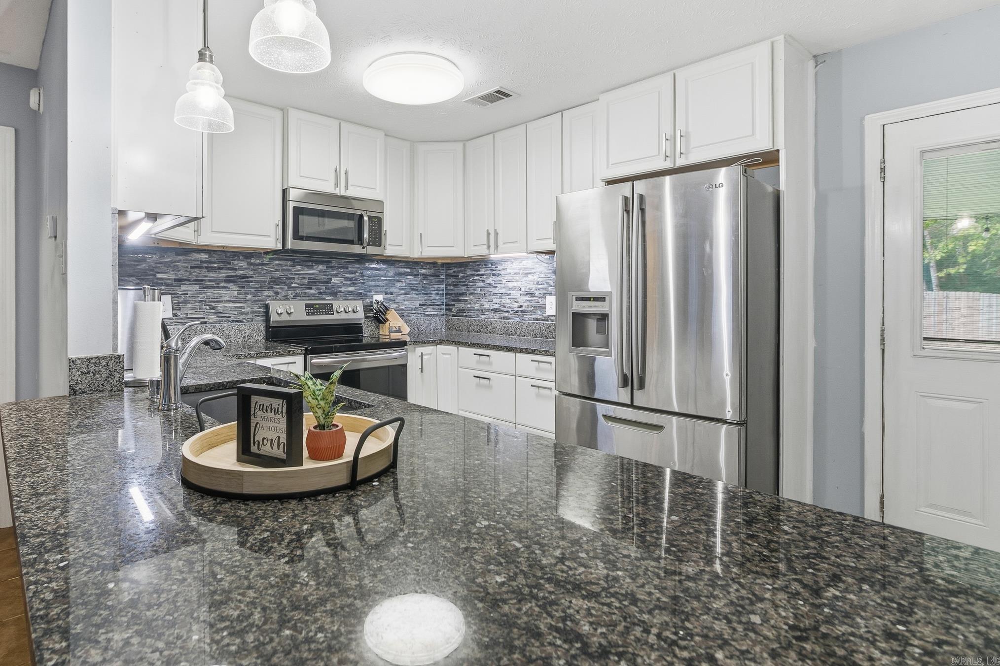 246 Plum  Austin, AR