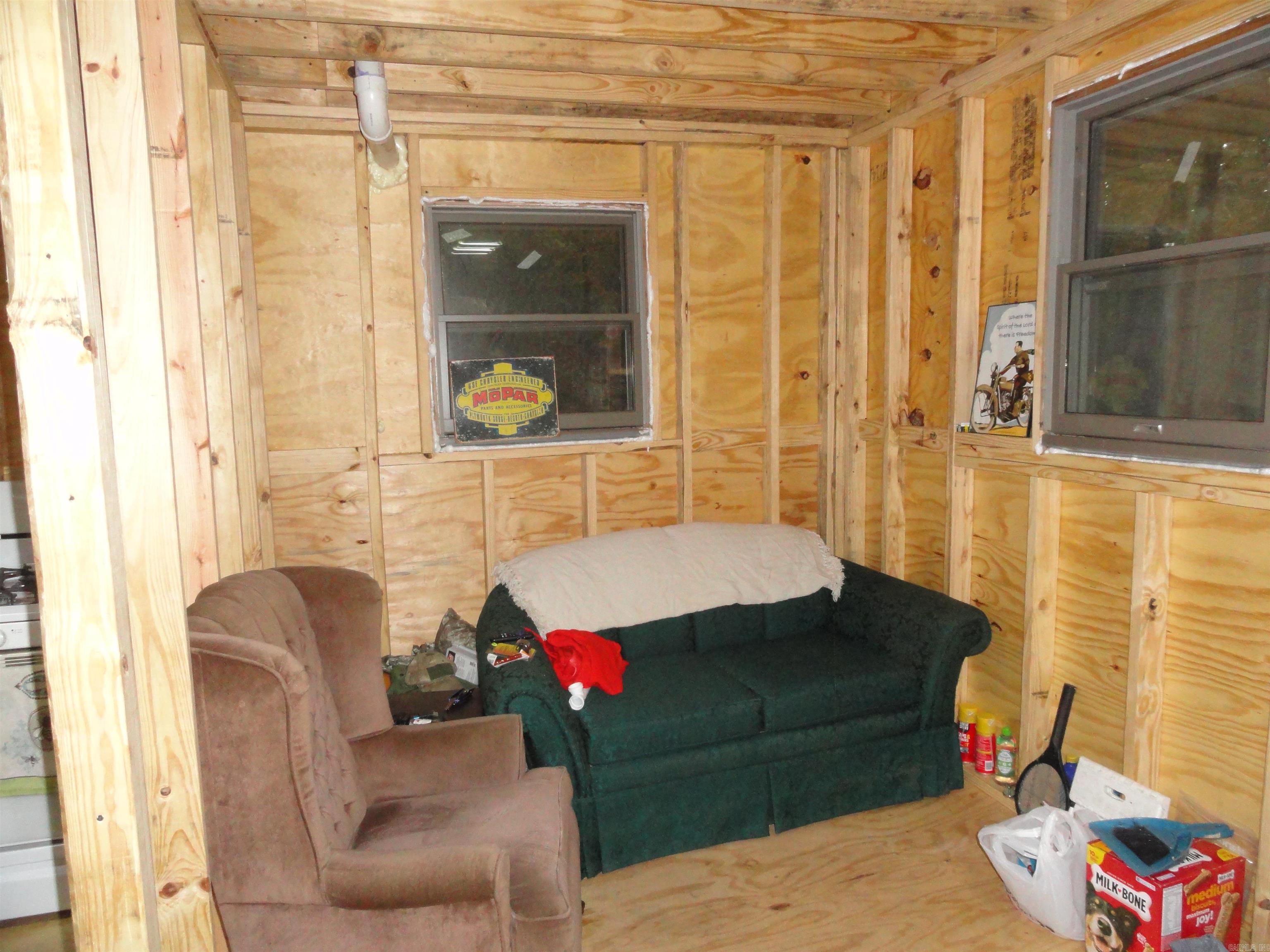 2340 Shady Grove Road Leslie, AR 72645