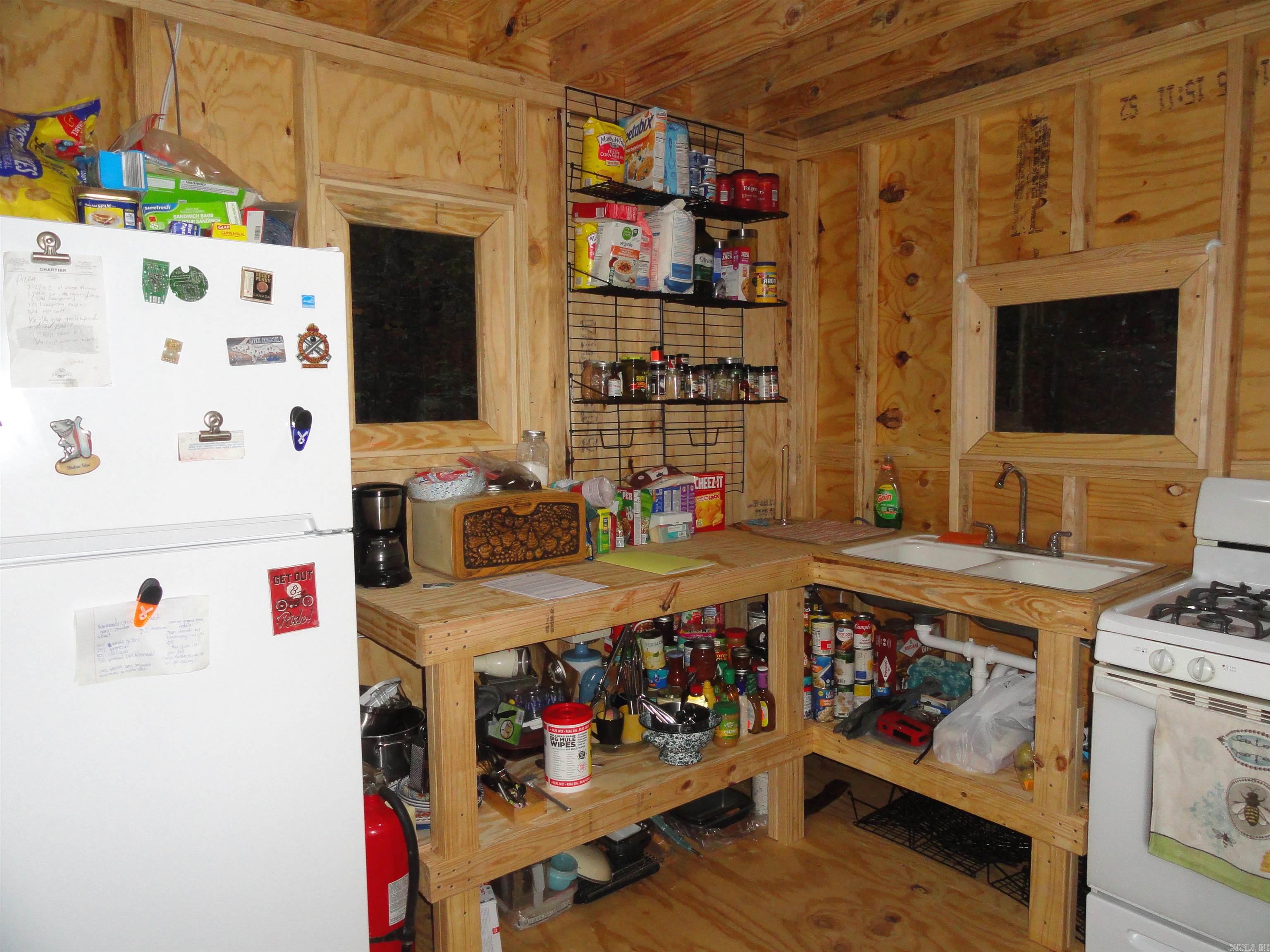 2340 Shady Grove Road Leslie, AR 72645