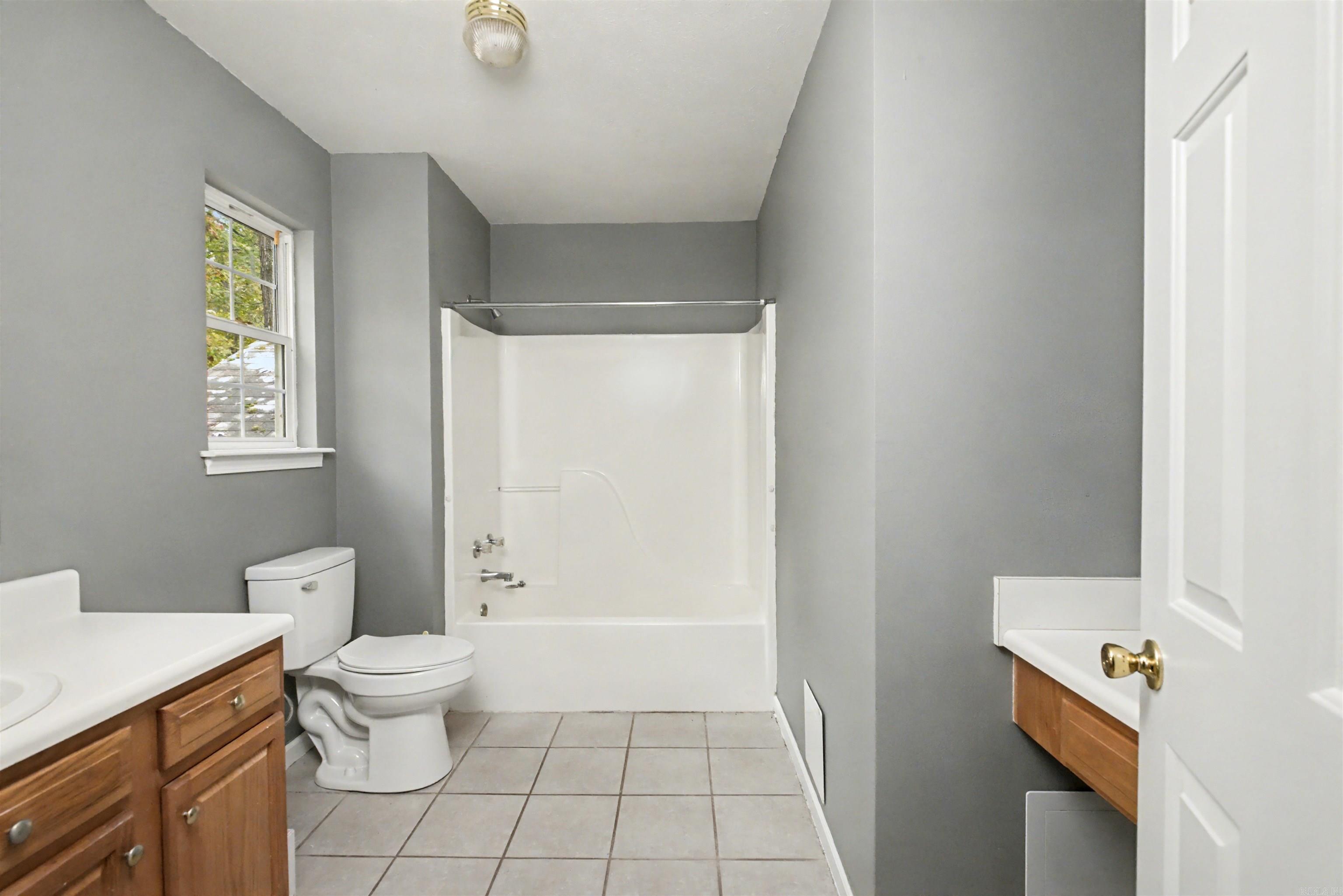 712 Michael  Redfield, AR