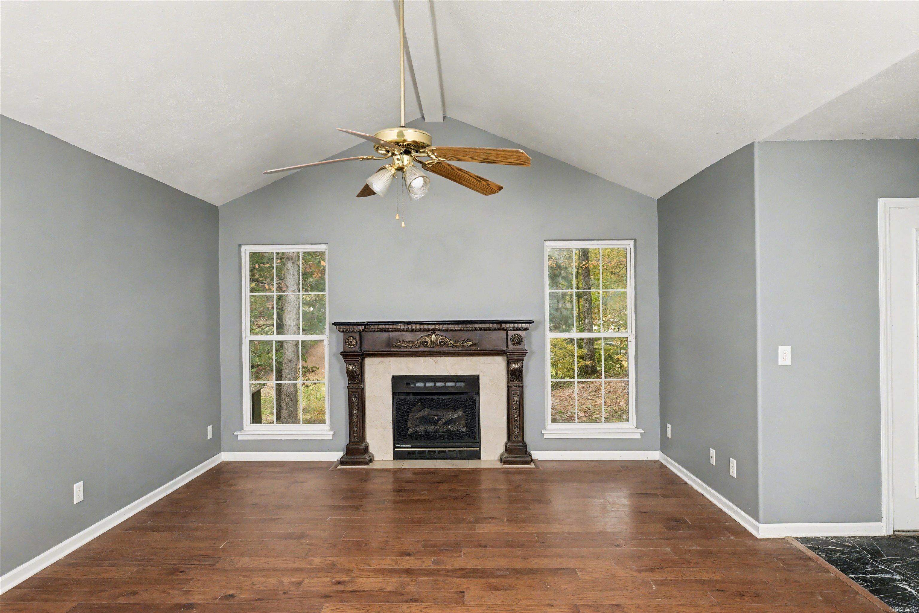 712 Michael  Redfield, AR