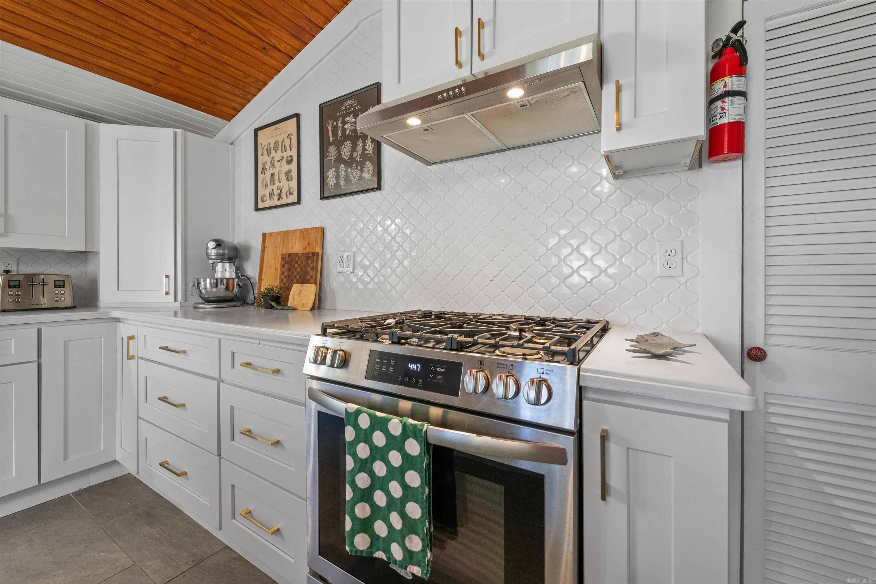 104 Court Square Road El Paso, AR 72045