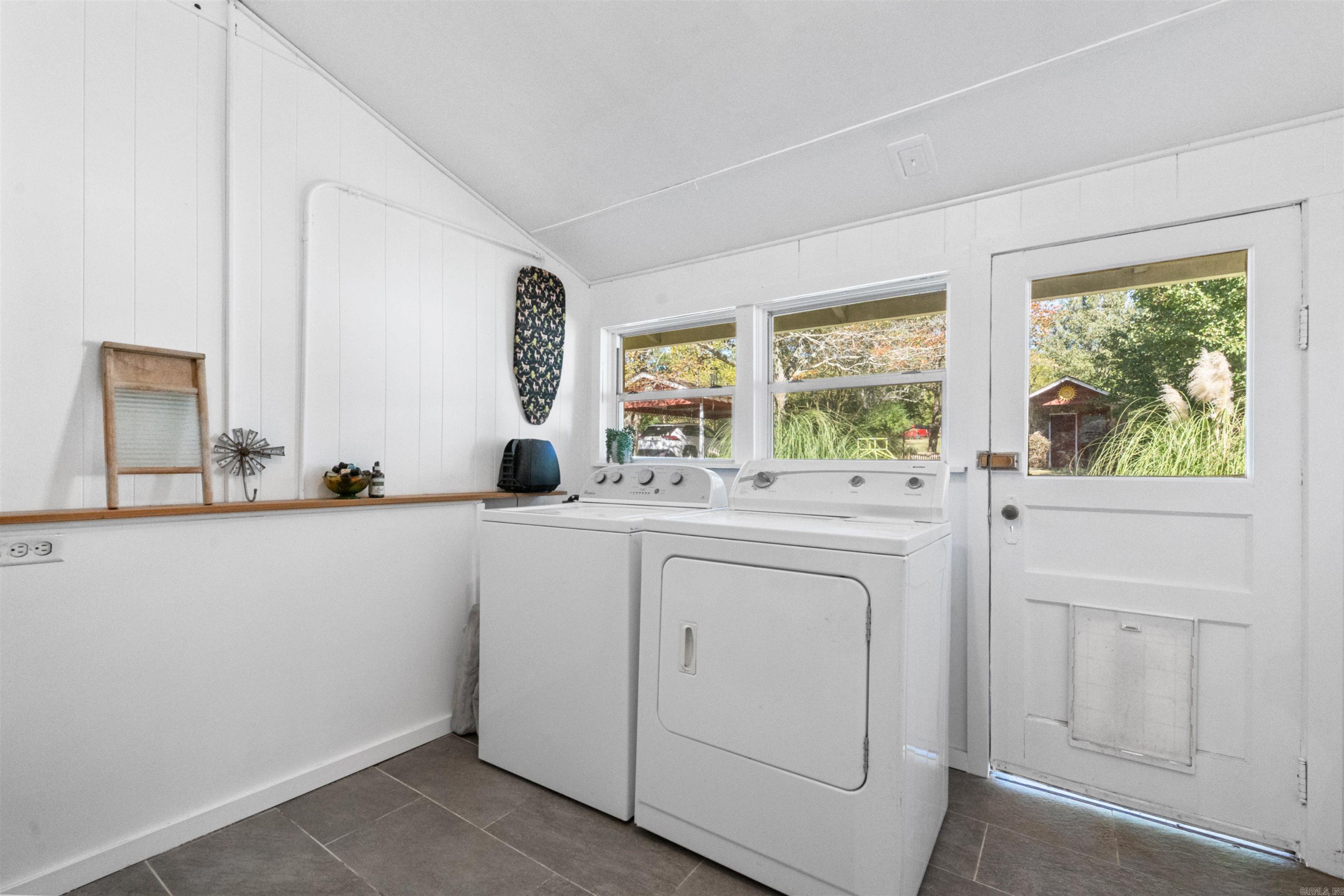 104 Court Square Road El Paso, AR 72045