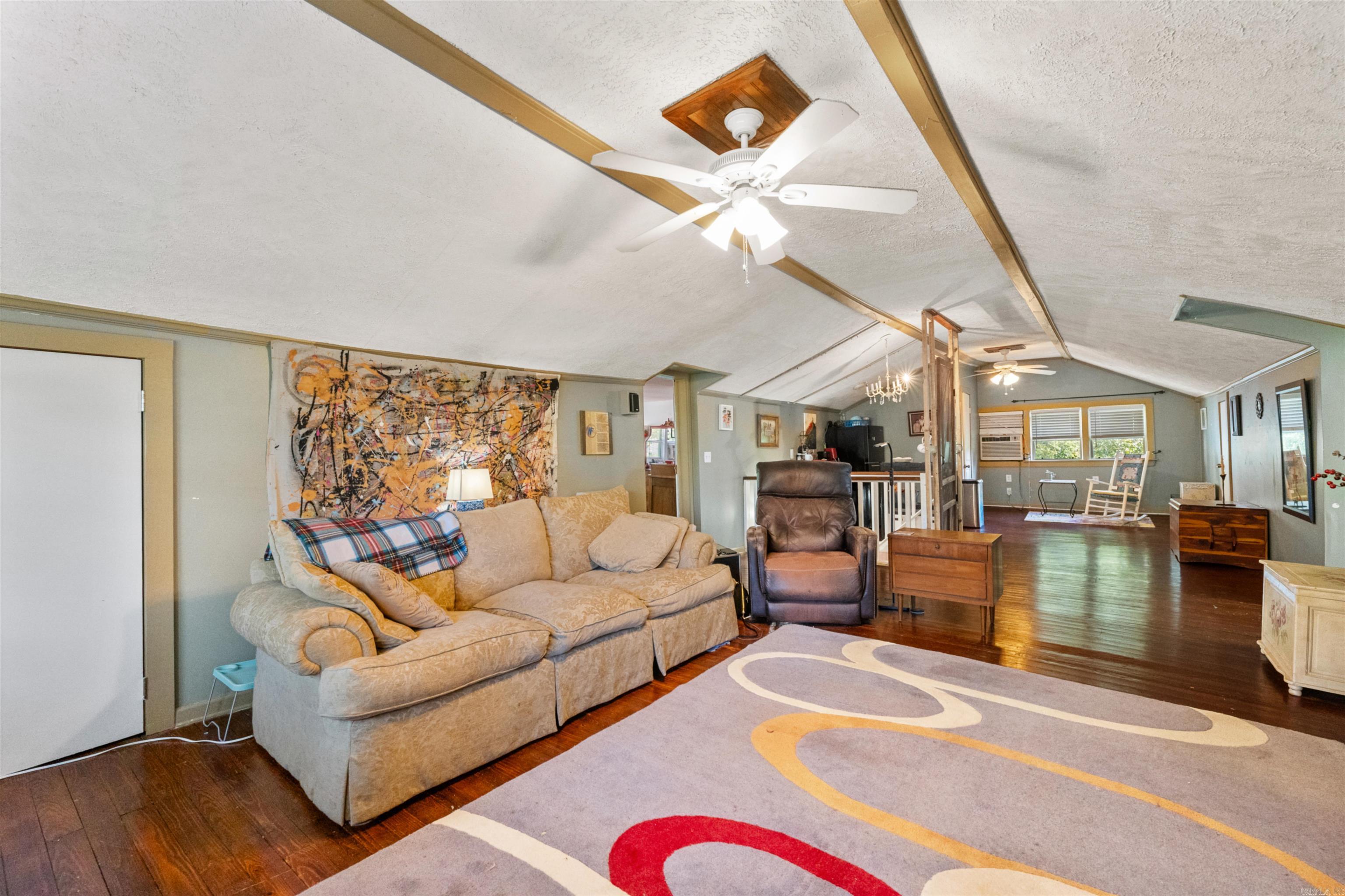 104 Court Square Road El Paso, AR 72045