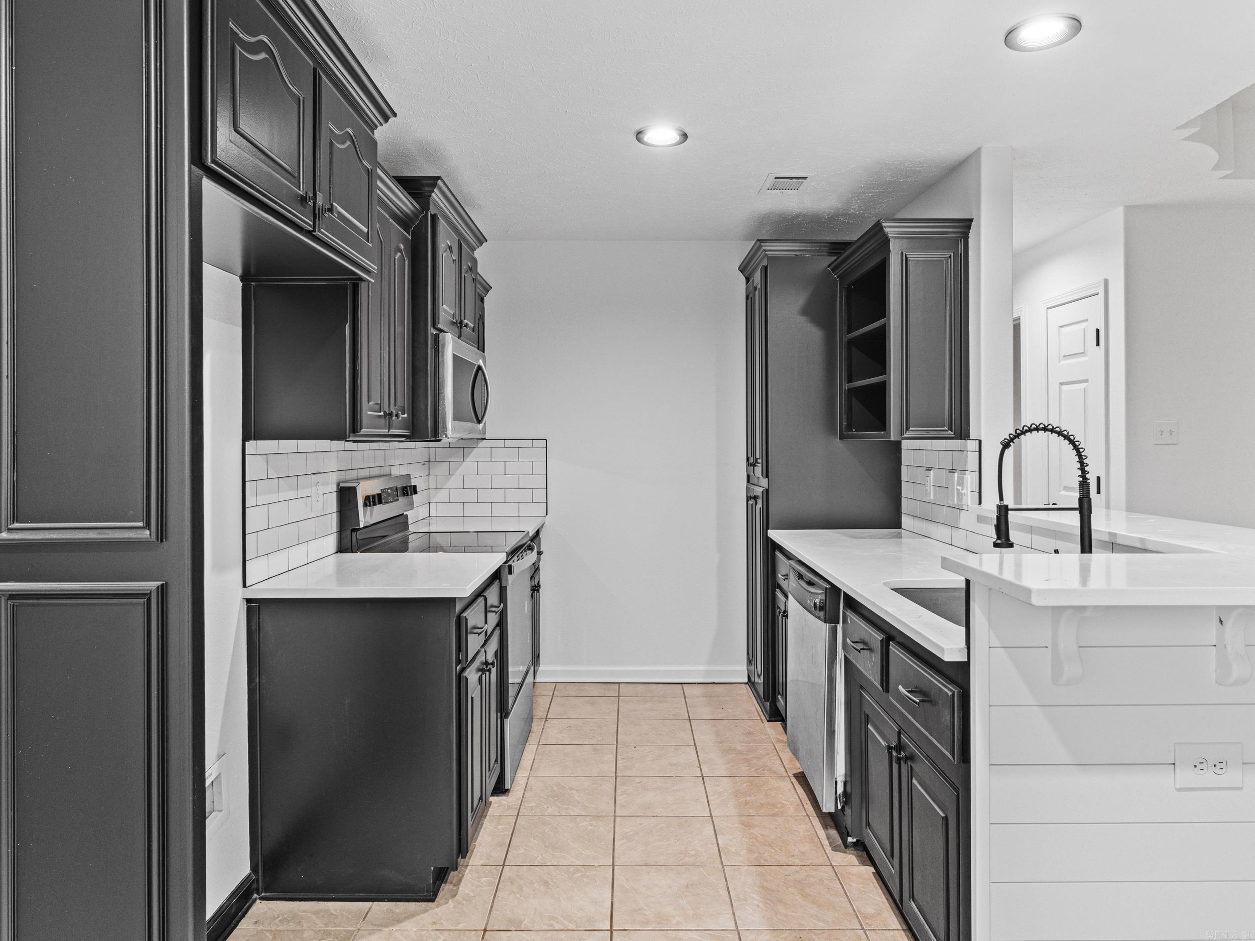 109 Weathering Dr Austin, AR 72007