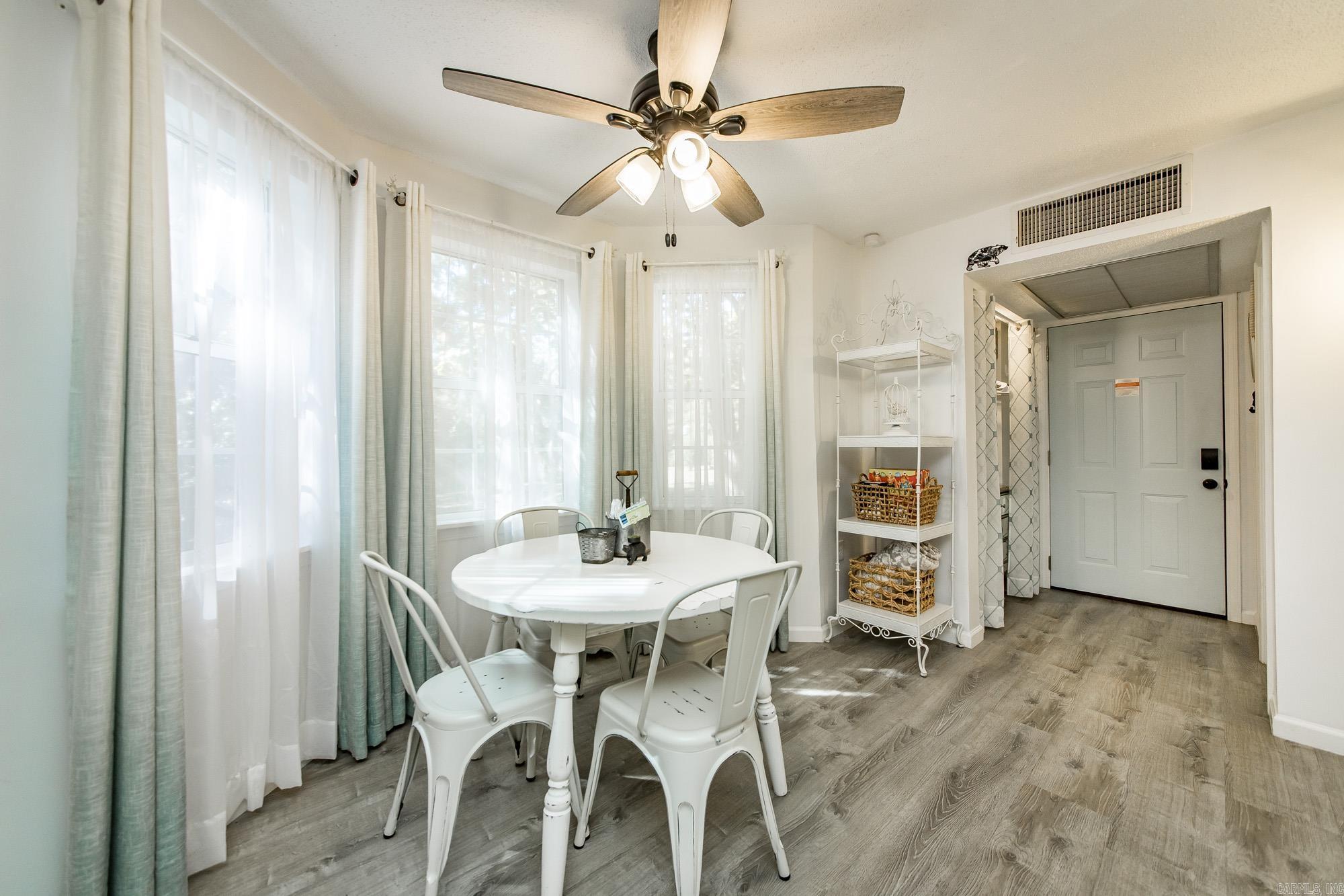 3032 & 3028 Summerhill Place Fairfield Bay, AR 72088