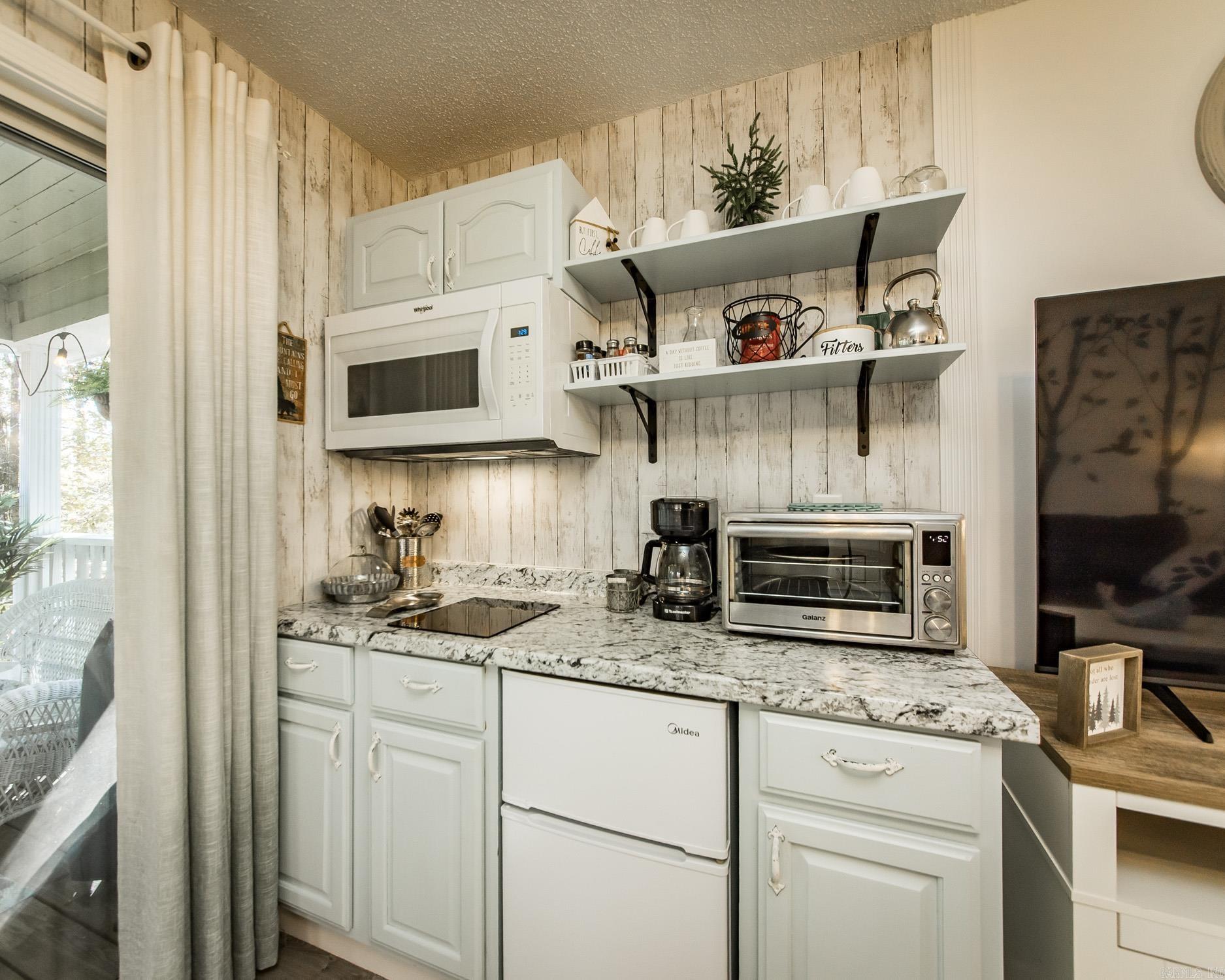 3032 & 3028 Summerhill Place Fairfield Bay, AR 72088