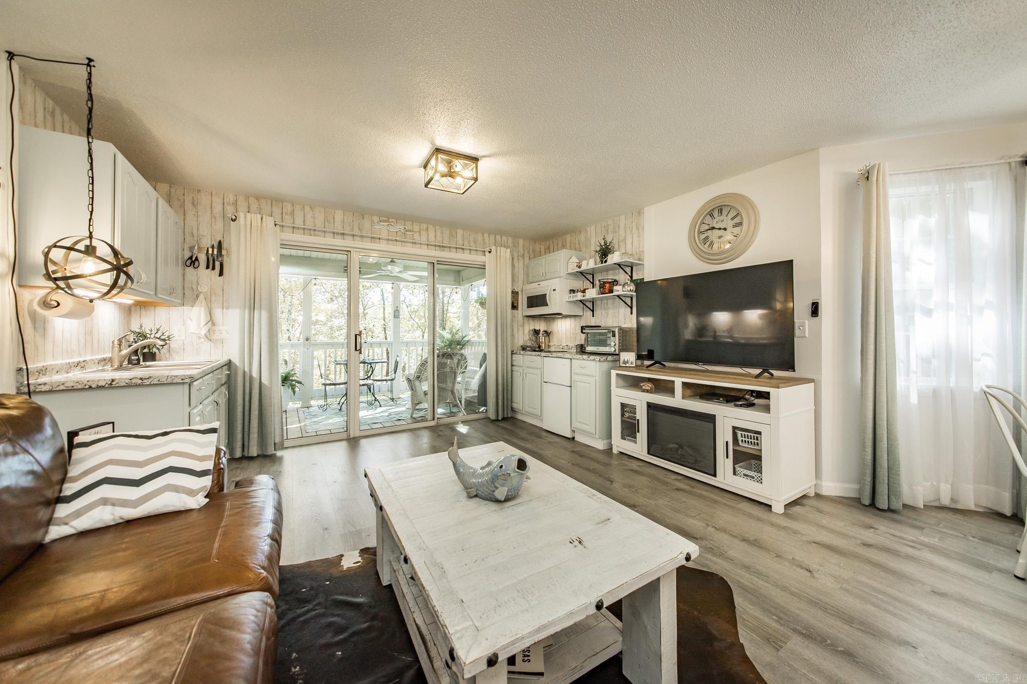 3032 & 3028 Summerhill Place Fairfield Bay, AR 72088