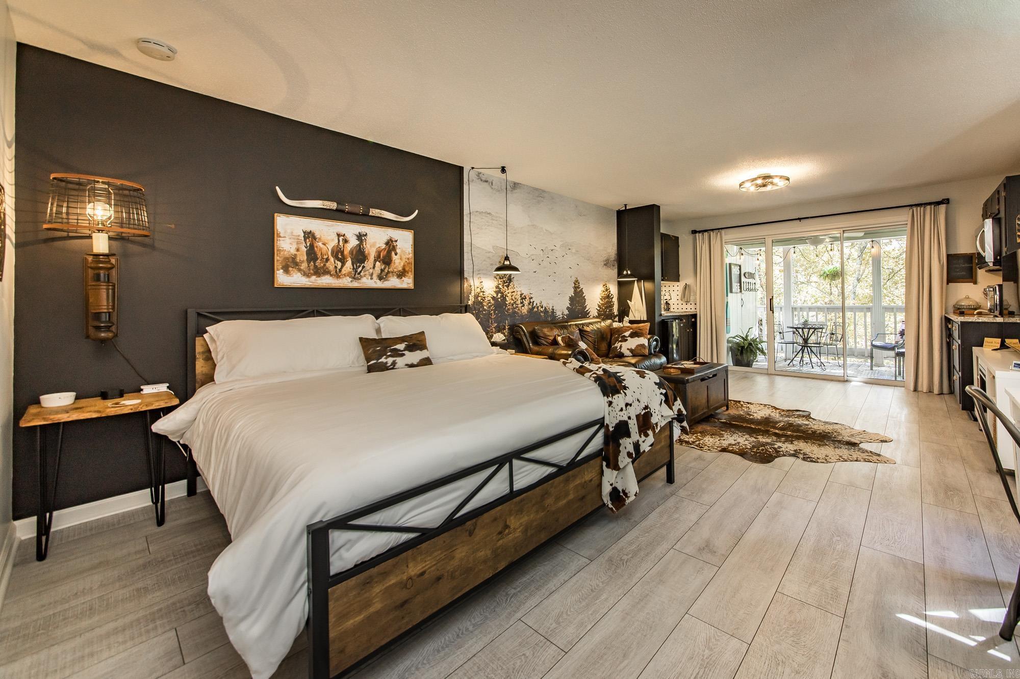 3032 & 3028 Summerhill Place Fairfield Bay, AR 72088