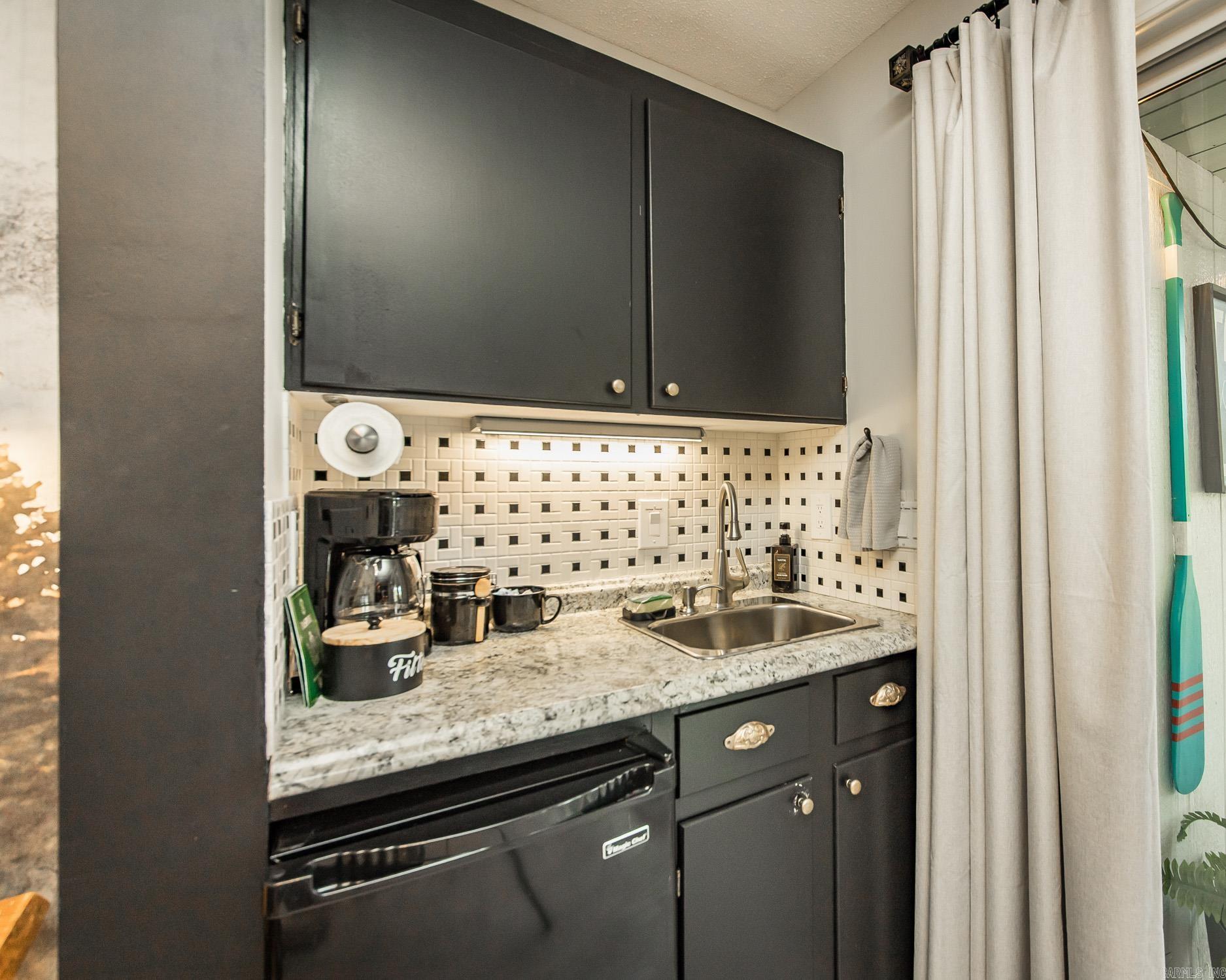 3032 & 3028 Summerhill Place Fairfield Bay, AR 72088