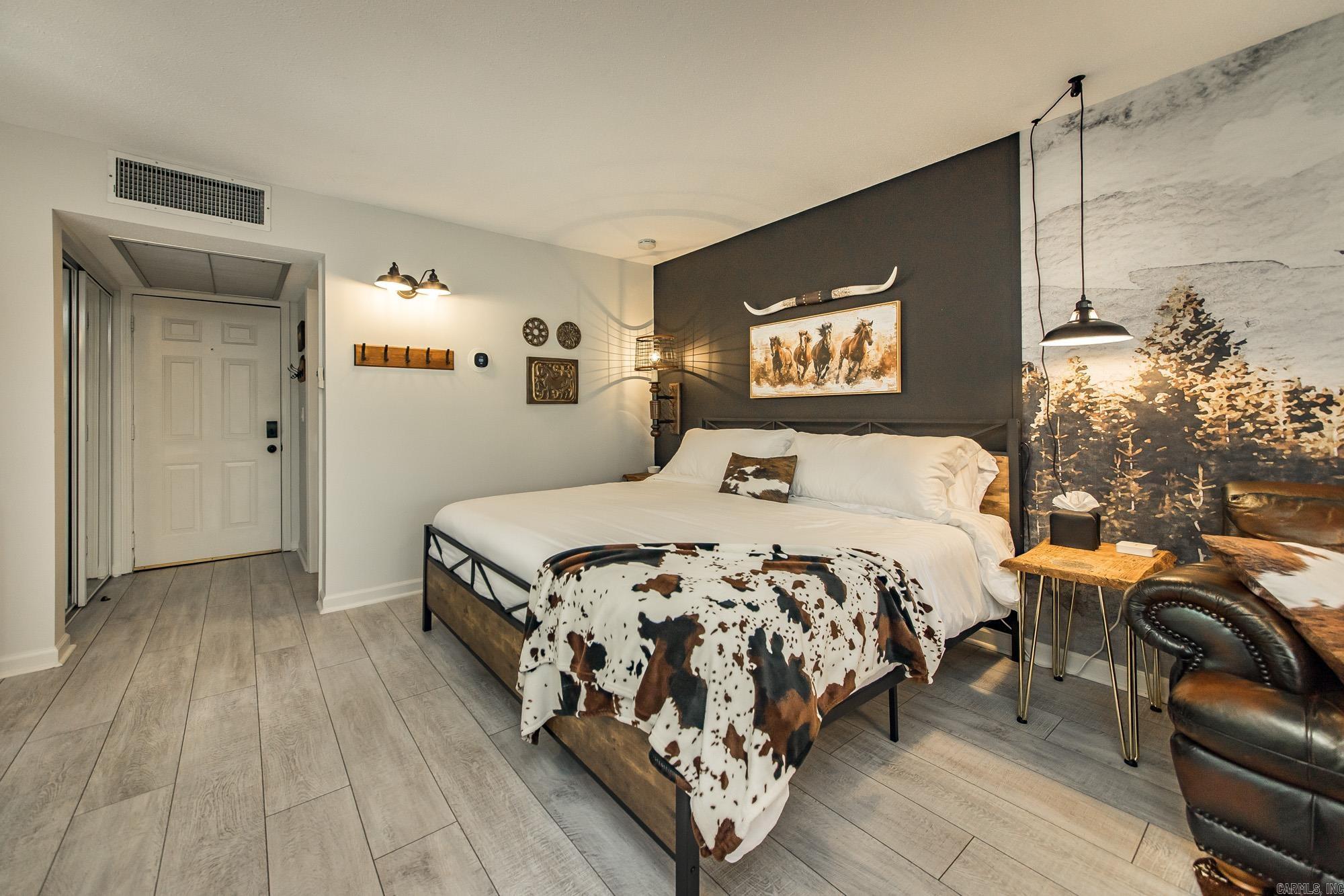 3032 & 3028 Summerhill Place Fairfield Bay, AR 72088