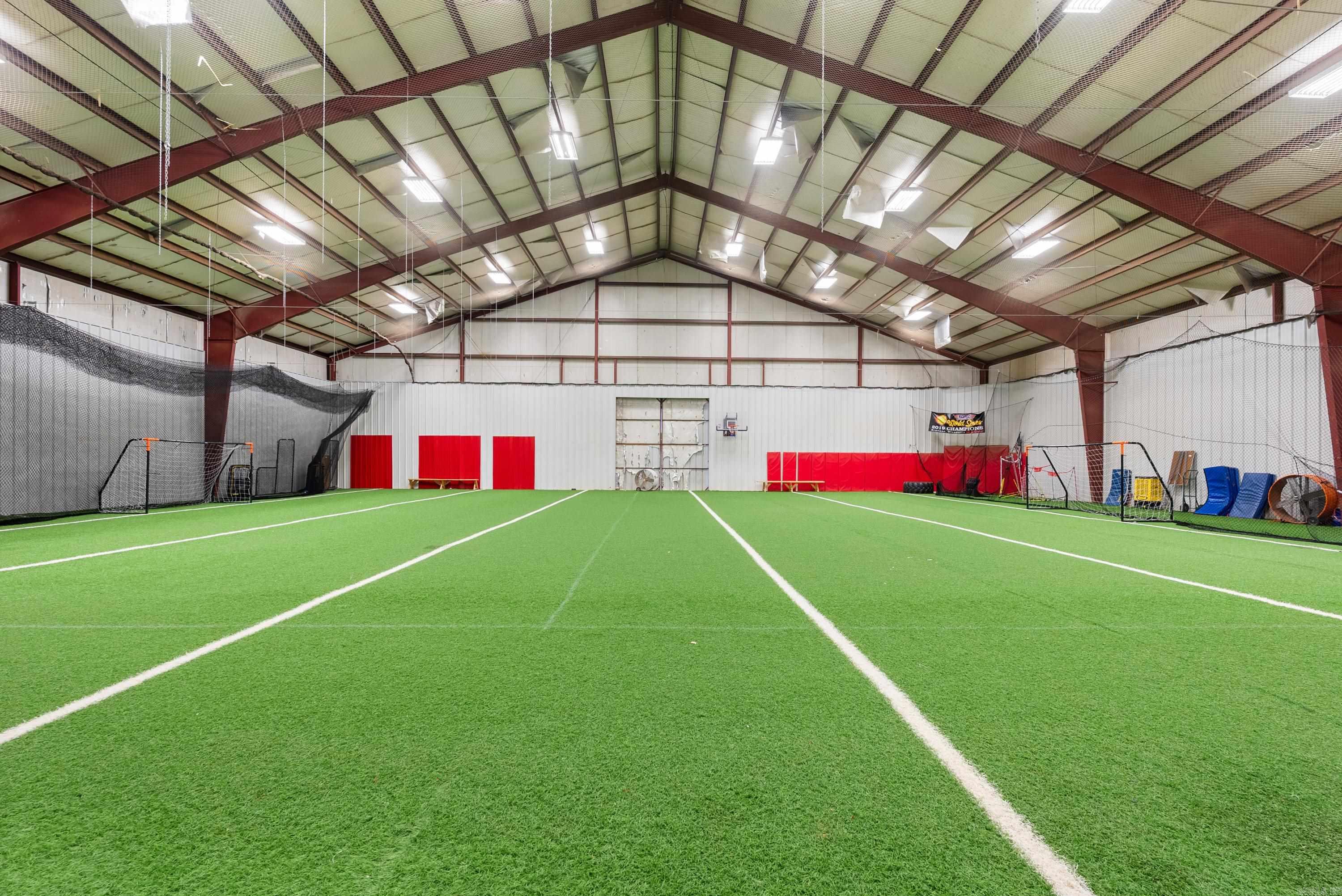 224 25 N  Greenbrier, AR