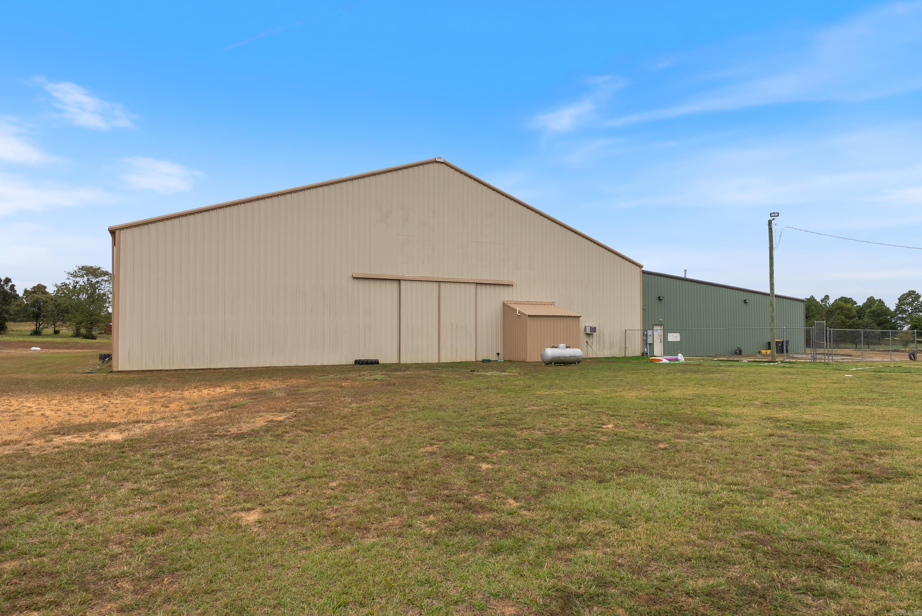 224 25 N  Greenbrier, AR