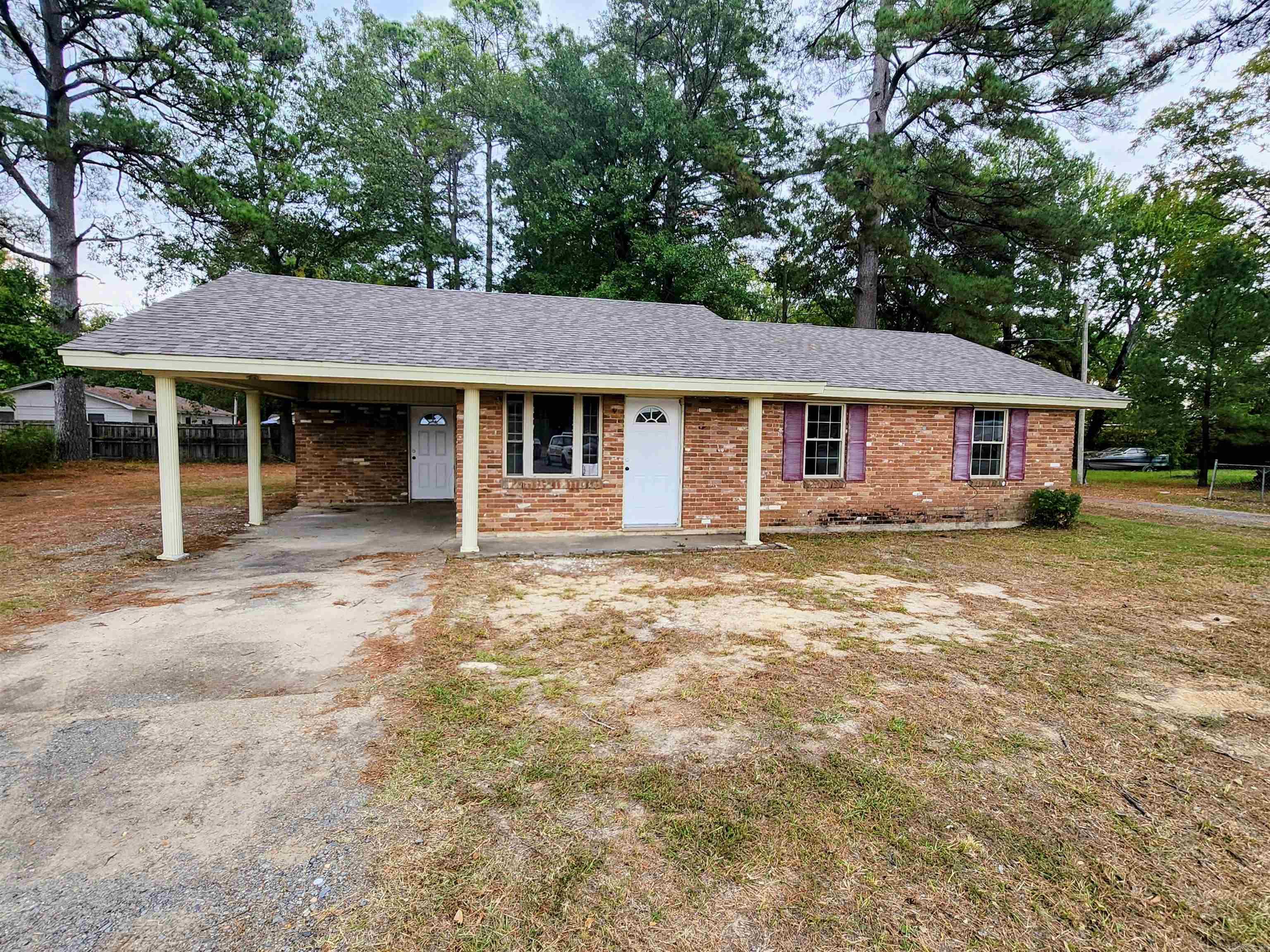 3119 S Catalpa  Pine Bluff, AR