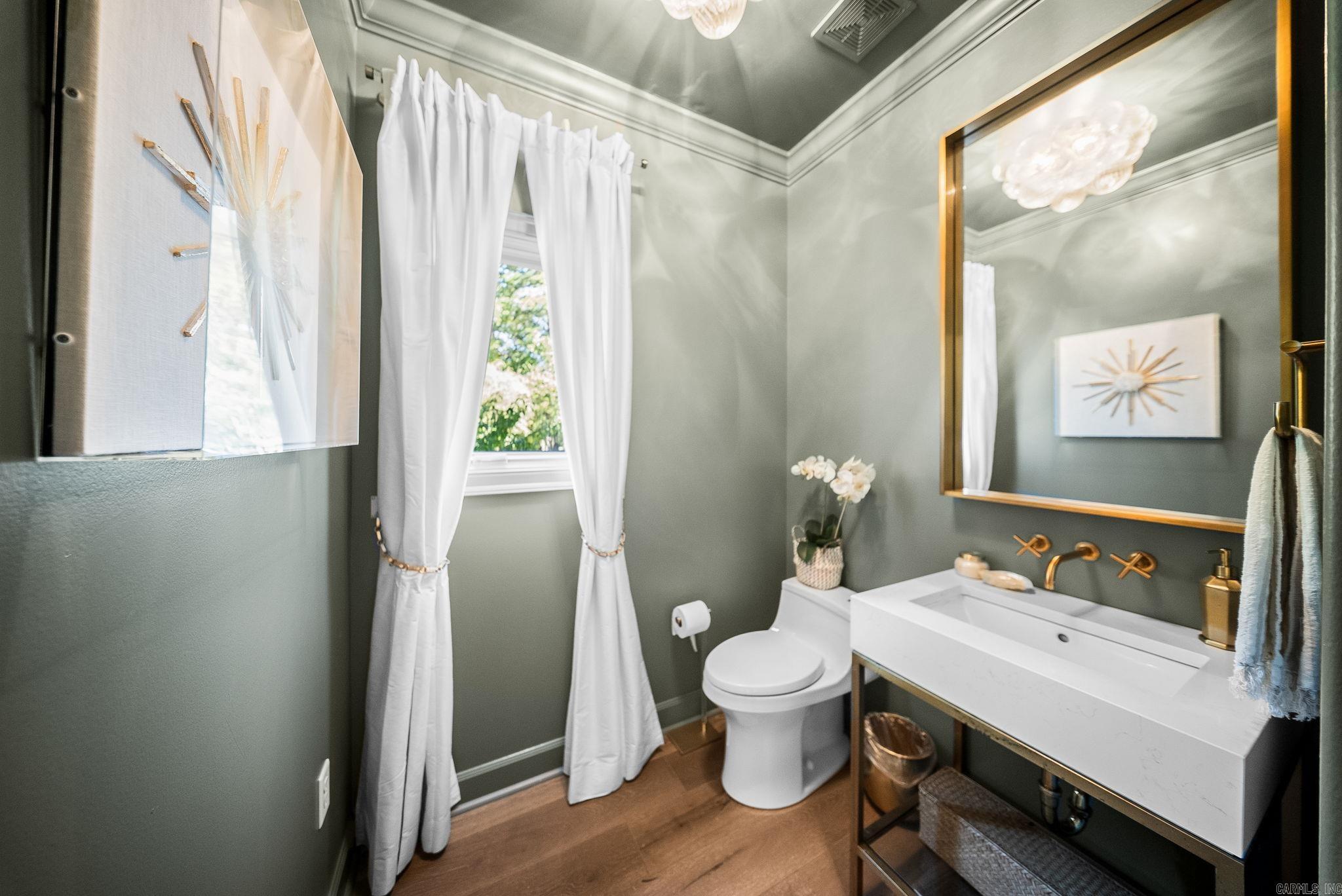 212 Sologne Court  Little Rock, AR