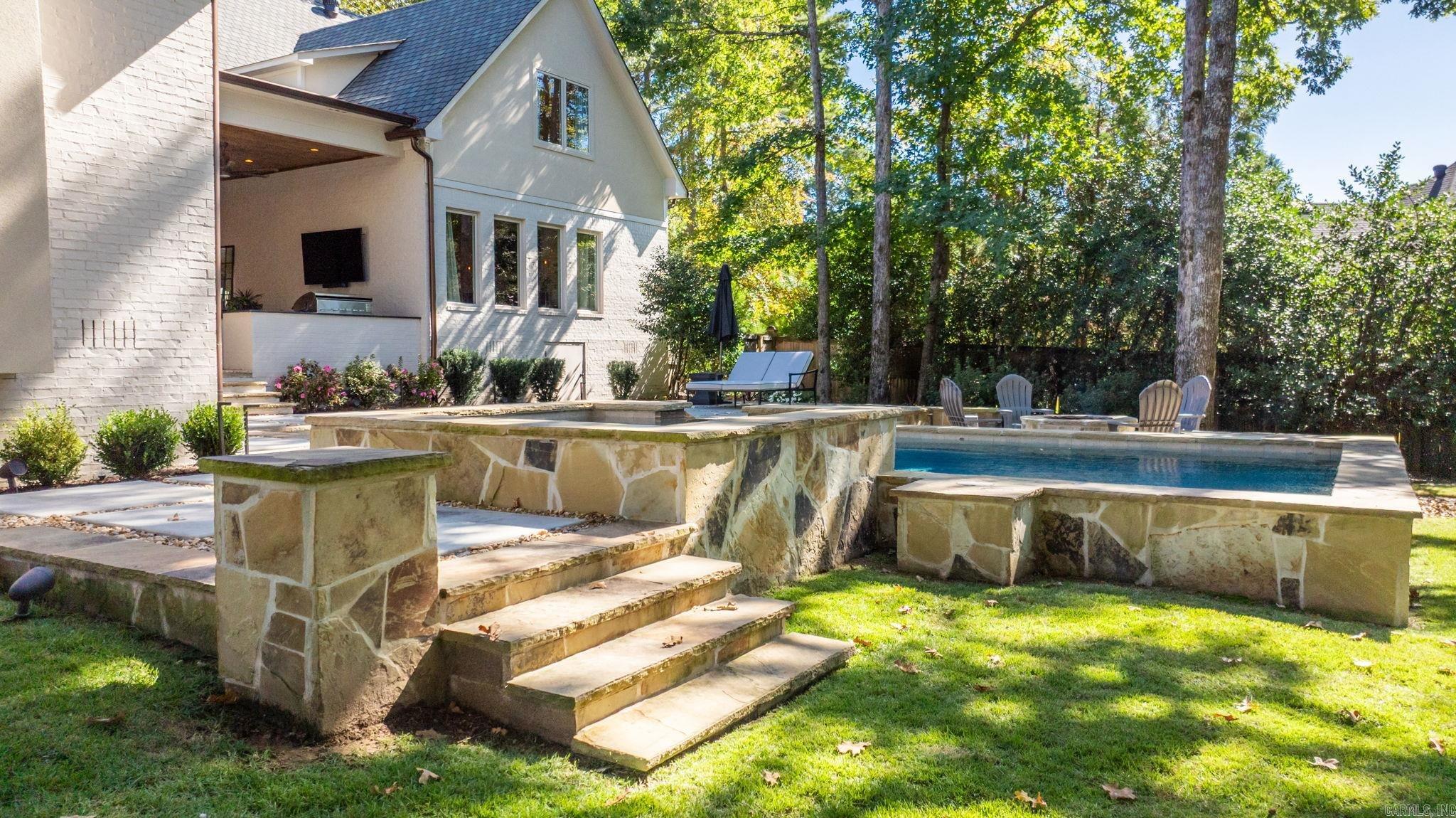 212 Sologne Court  Little Rock, AR