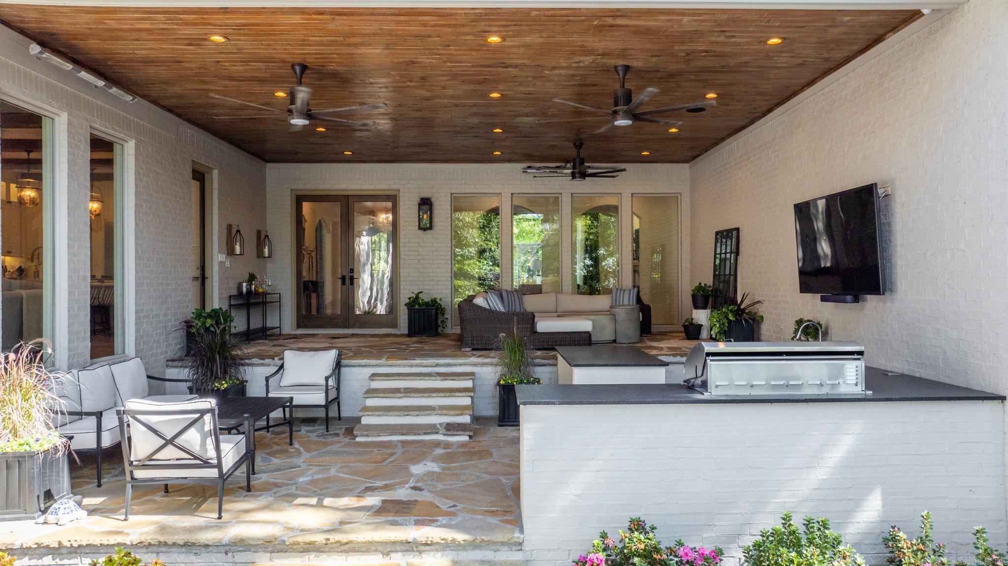 212 Sologne Court  Little Rock, AR