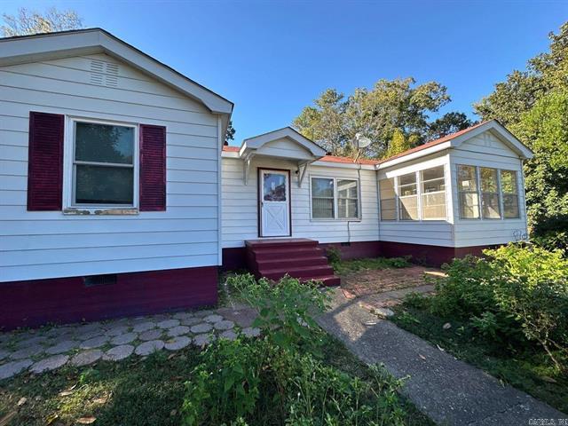 131  Magnolia  Hot Springs, AR