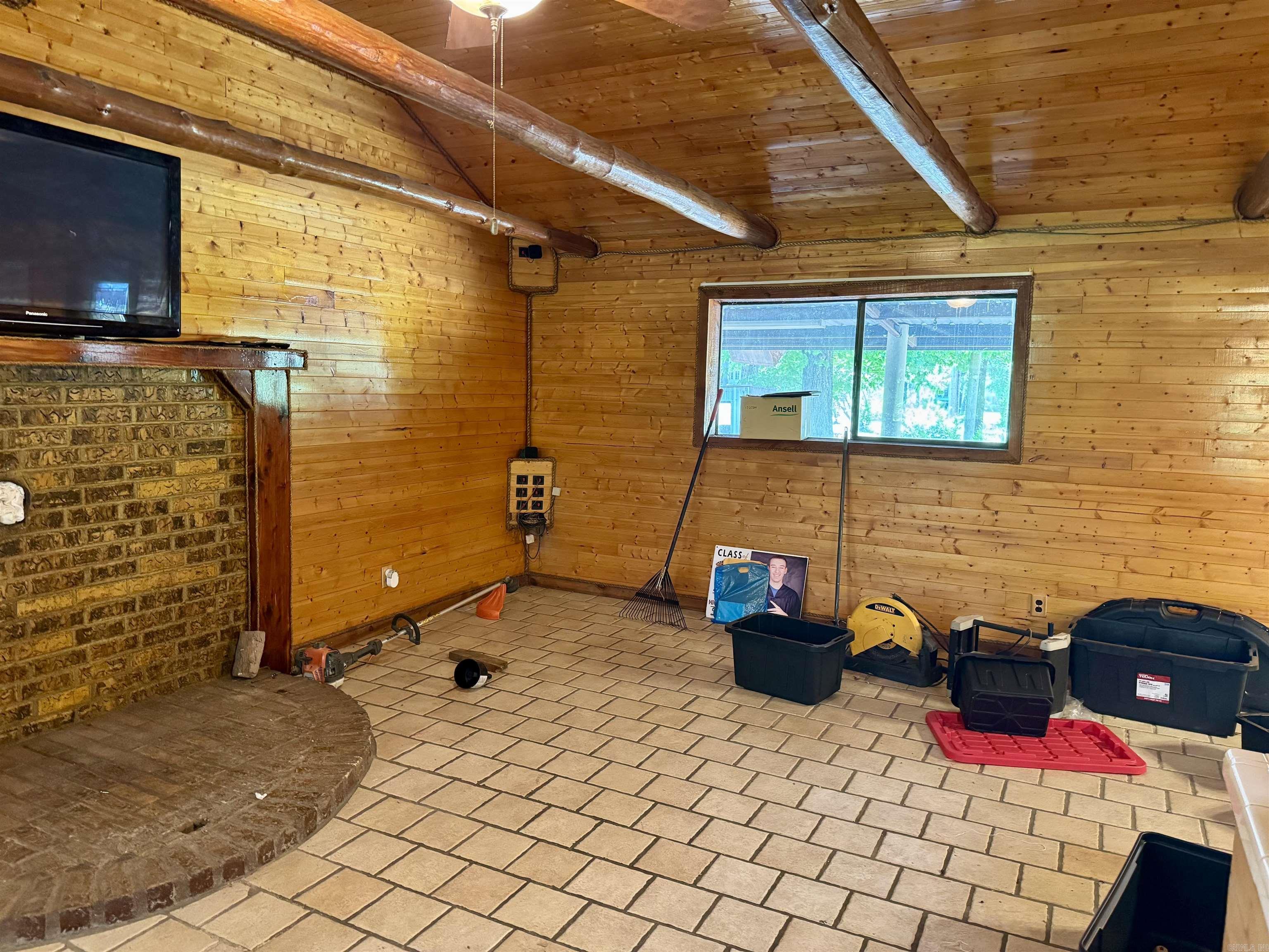 118 JB Logan Circle HWY 71 N  De Queen, AR